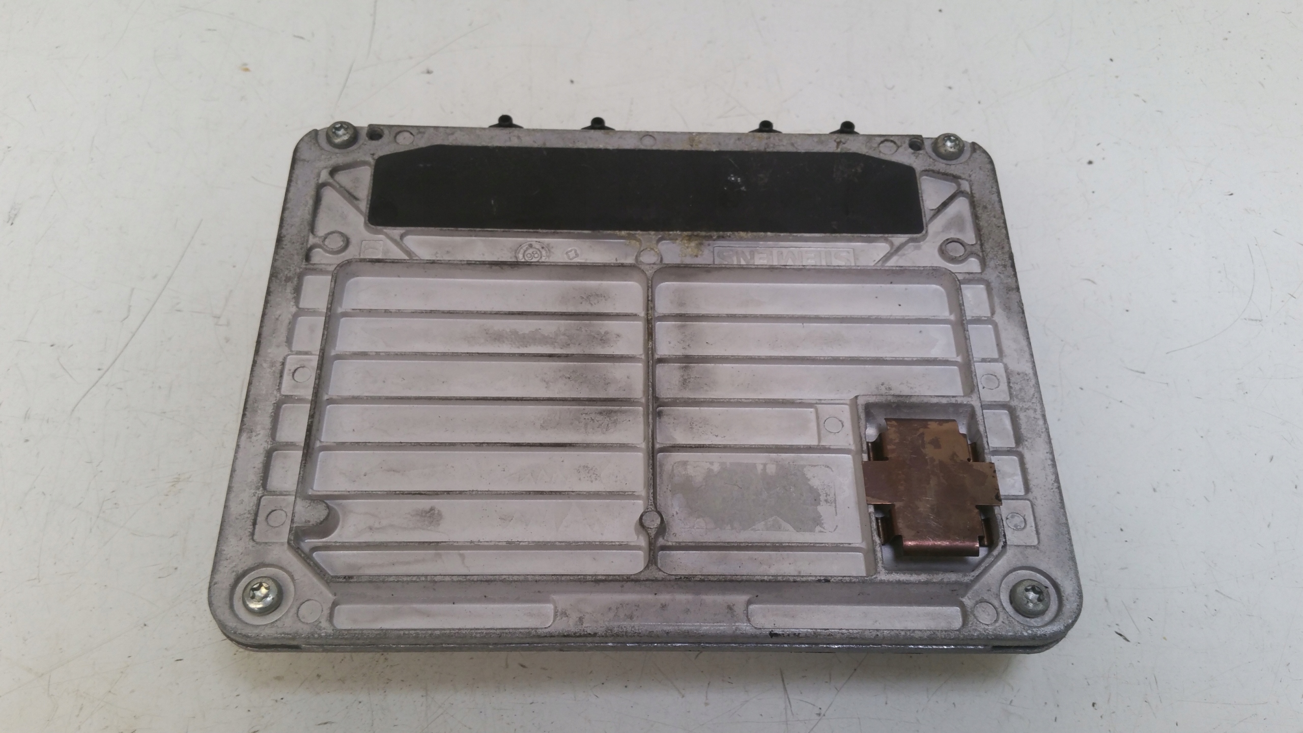 computer of the engine 06A906019AP VW Golf 4 IV