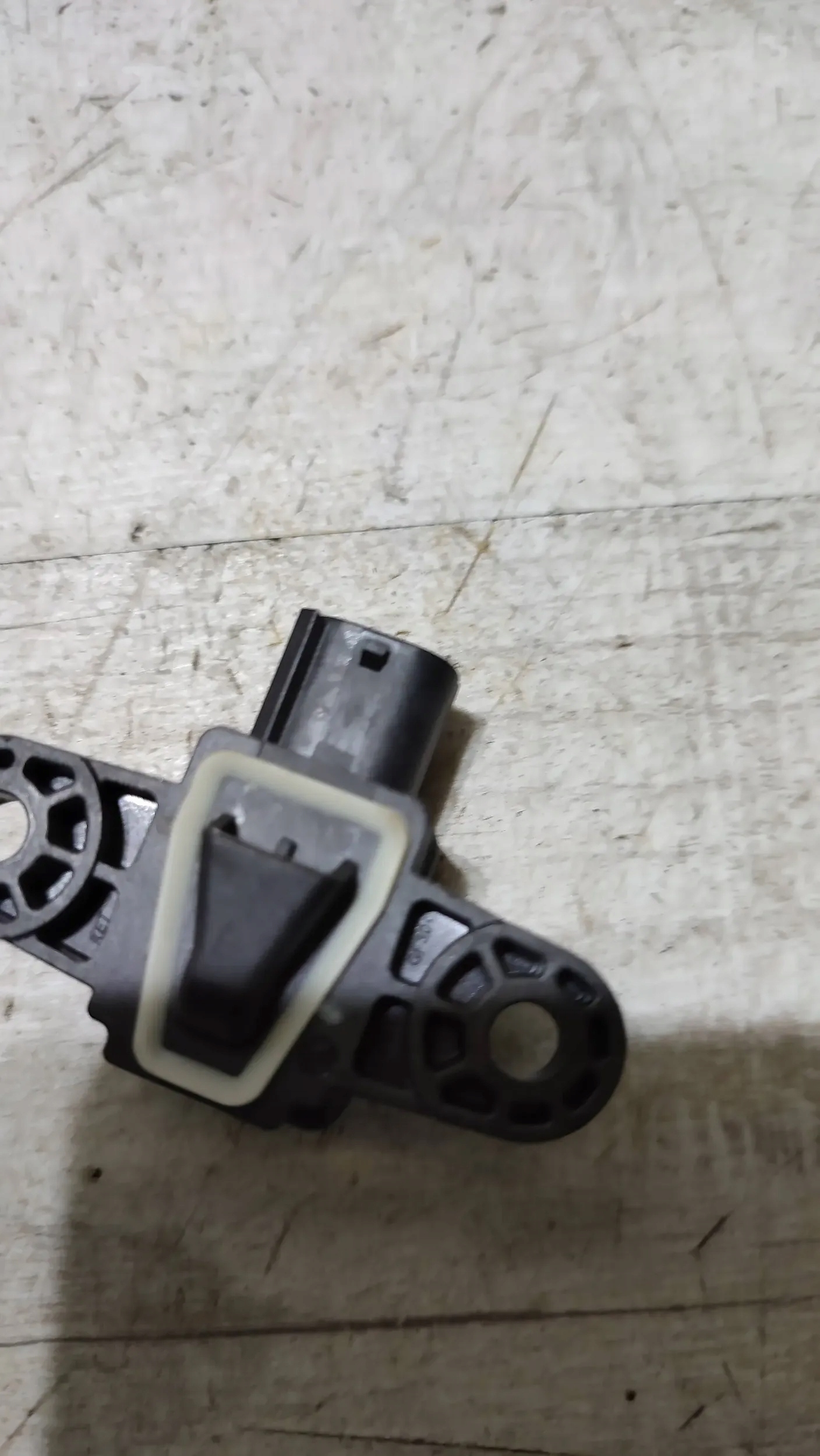 KIA Rio IV 18r Crashsensor Drucksensor airbag