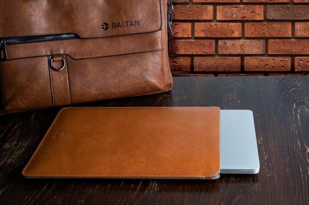 BALTAN Etui skórzane Premium do MacBooka 13,3" Air M1/M2/Pro brązowe — 6