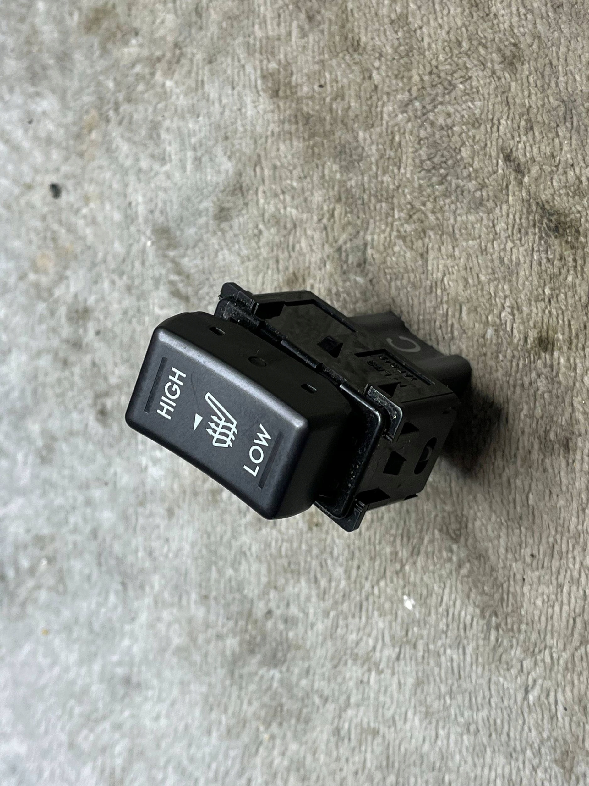 switch SUBARU LEGACY V (BM) 83245AJ012 30710059 2011 !J