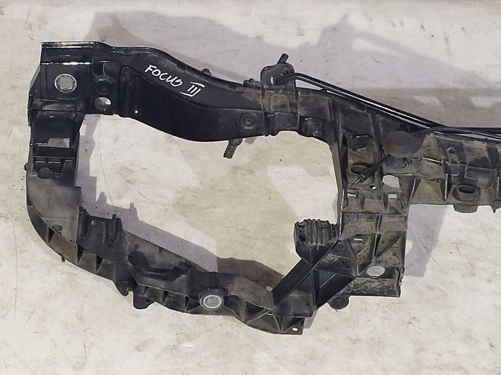 Ford Focus MK3 pillar iron support panel for radiators BM51-8B041-B