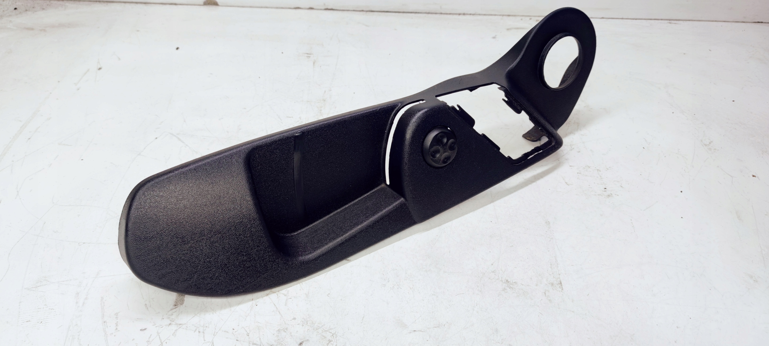 cover spoiler seat left AUDI A6 C6 2100036L