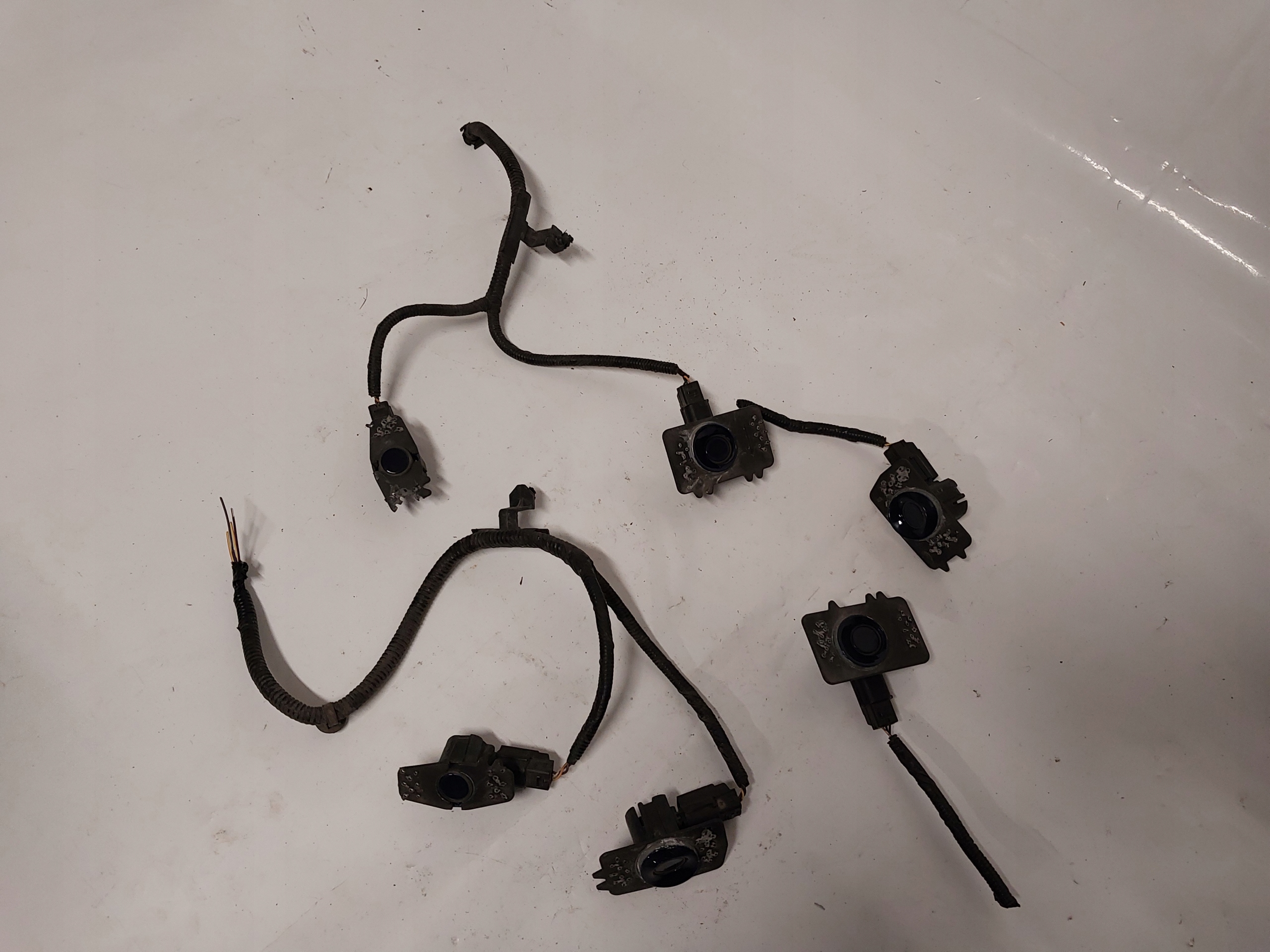 EM2T-15K859-AAW - ДАТЧИКИ ПАРКОВКИ УСТАНОВКА СПЕРЕДИ MONDEO MK5