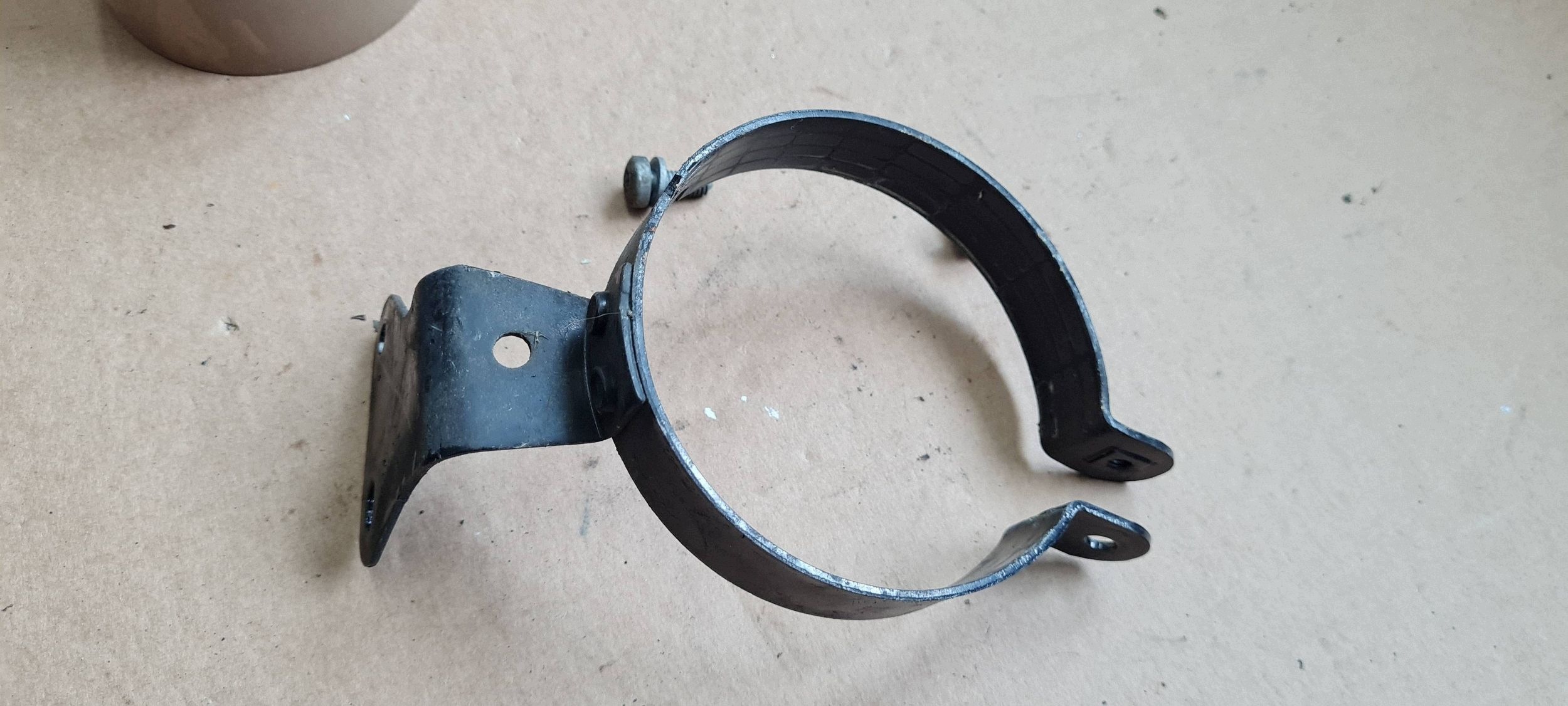 Q5 8R bracket hook holder tank 8K0422162P A4 B8 A5 8T