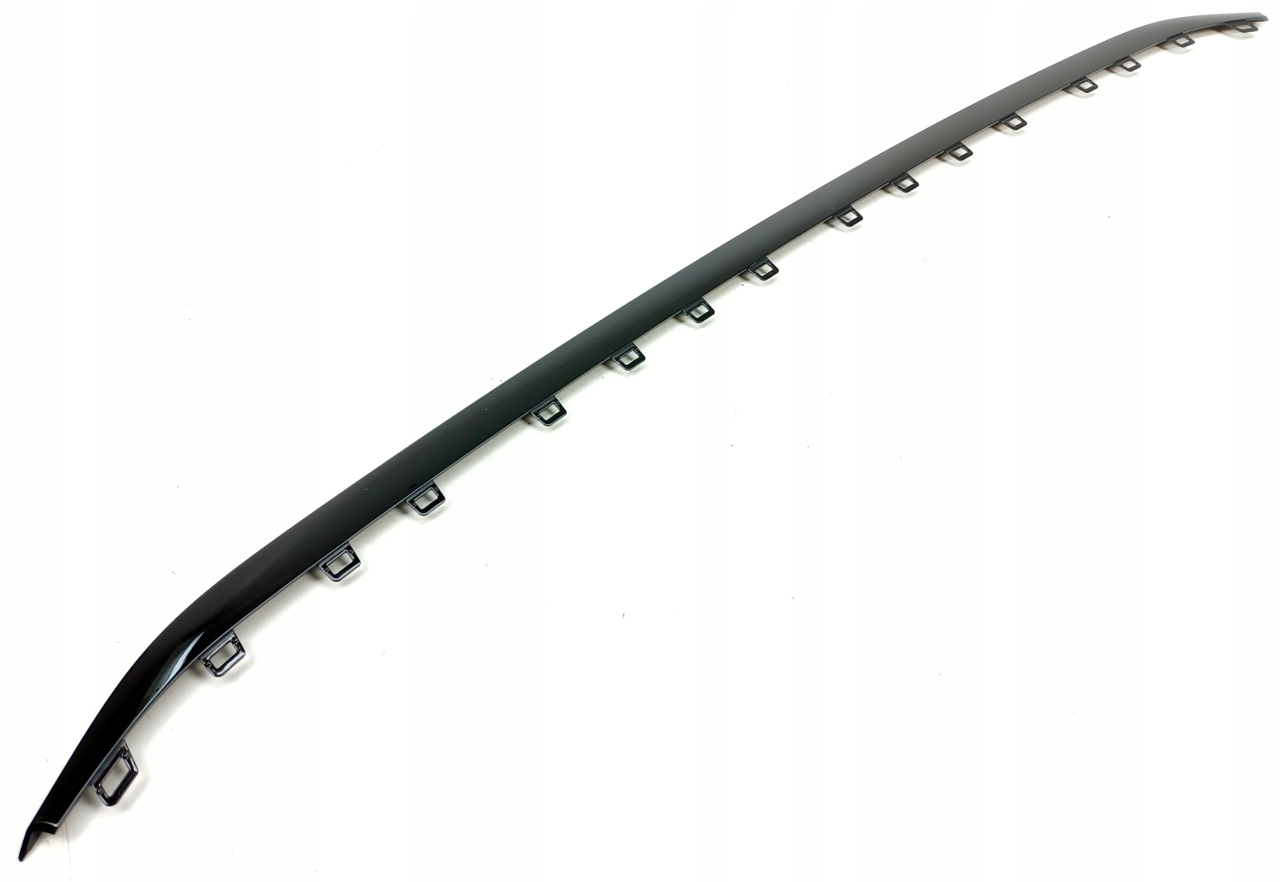 NOWA LISTWA ZDERZAKA PRZOD VW PASSAT B7 3AA853101 Color black