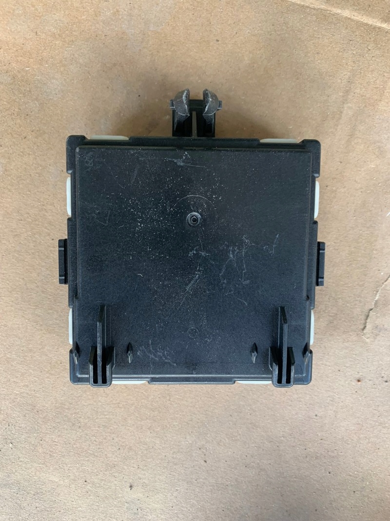 MERCEDES MODUŁ STEROWNIK DRZWI A1779008515 Numer katalogowy części A1779008515