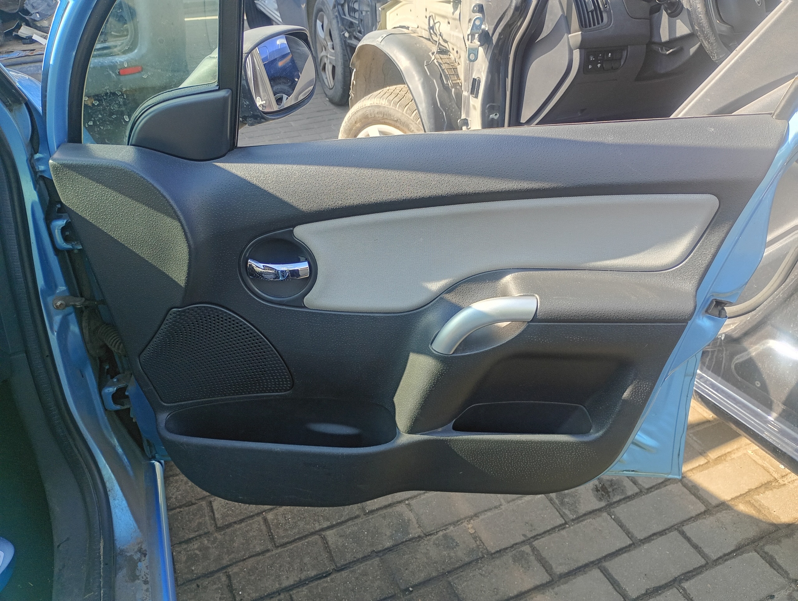 tapacír pravá Bok pravý predok Citroen C3 02-10