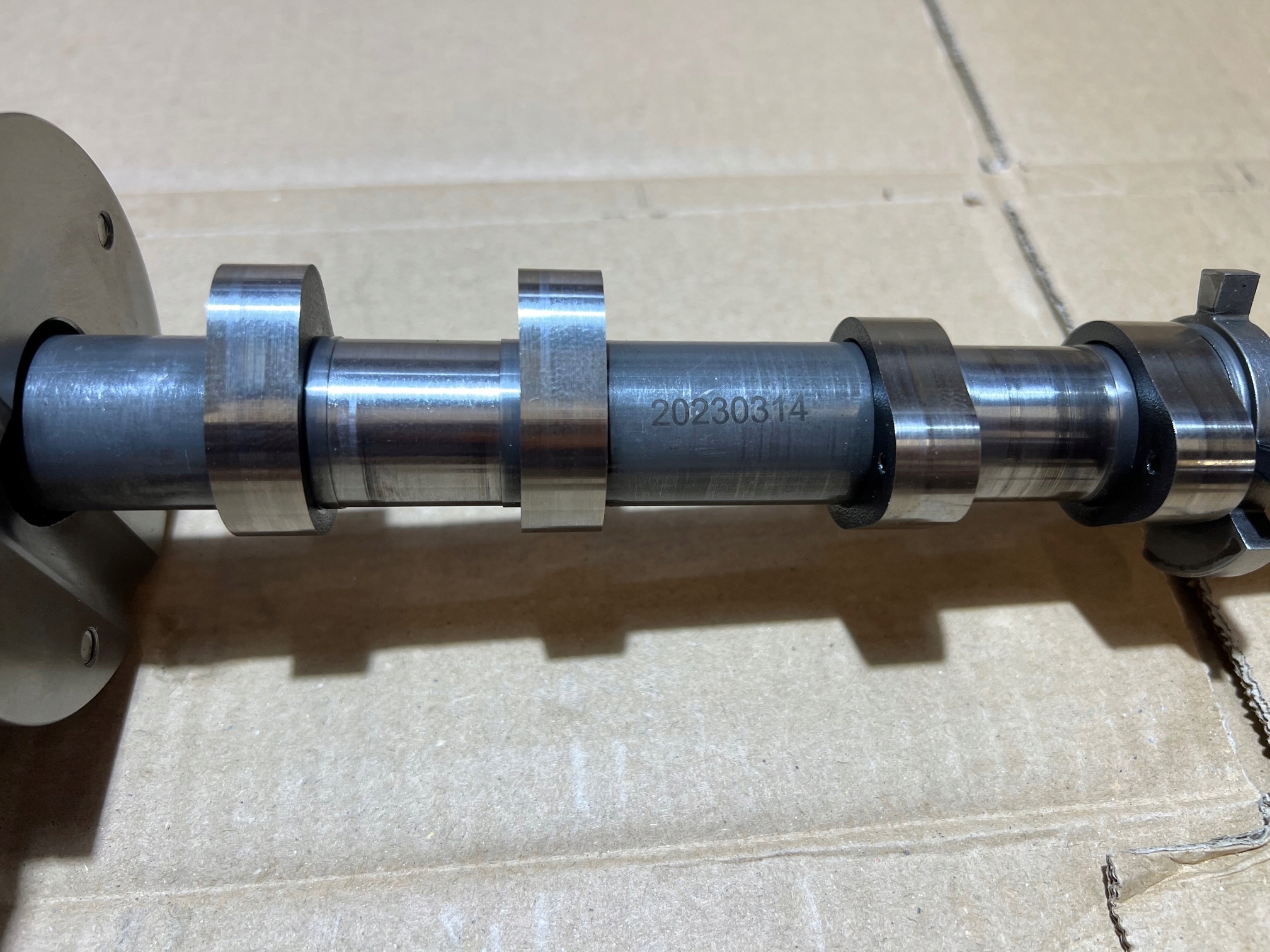 AUDI A4 B8 A5 2.0 TFSI CDN Arbre à cames SSACY 06H103166G
