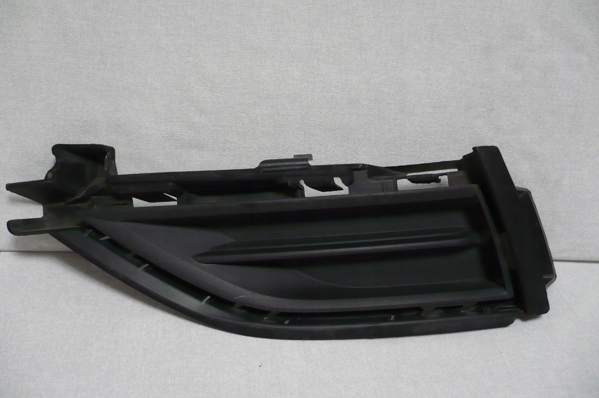 VW GOLF VII 7 LIFT 2016-20 grid of a bumper left front