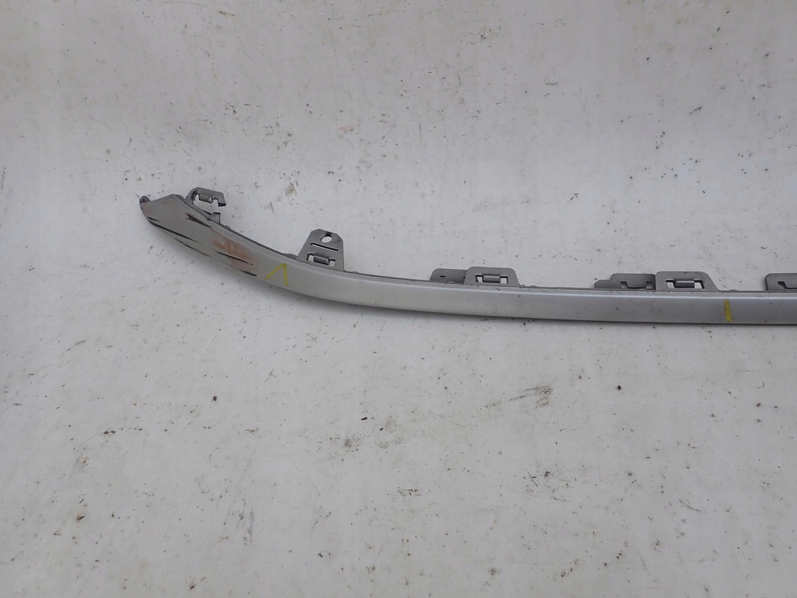 AUDI A3 IV 4 8Y S-LINE 20-> cap moulding of a bumper front