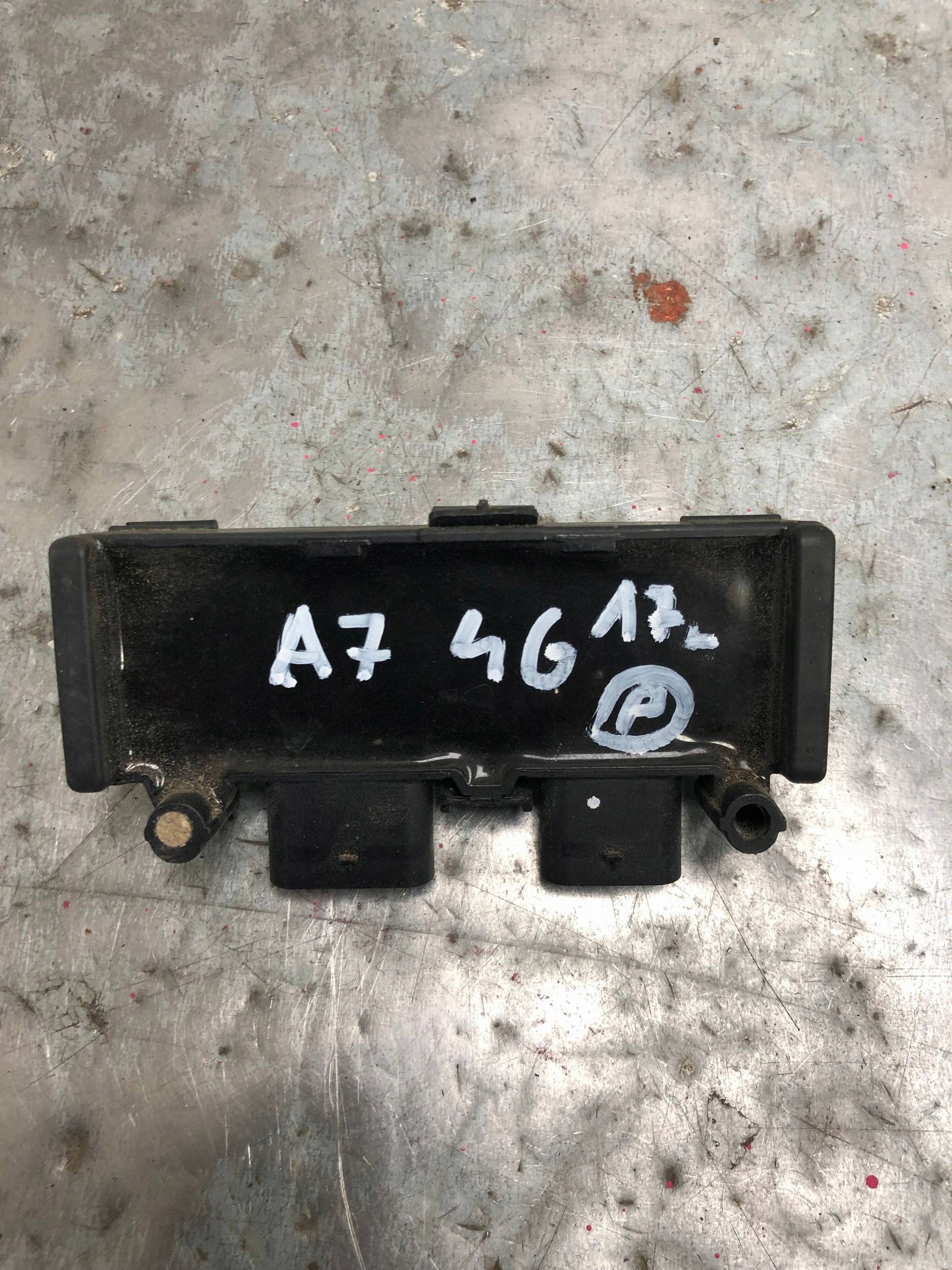 module control unit of the opening bonnet boot AUDI A7 4G 3AA962243D