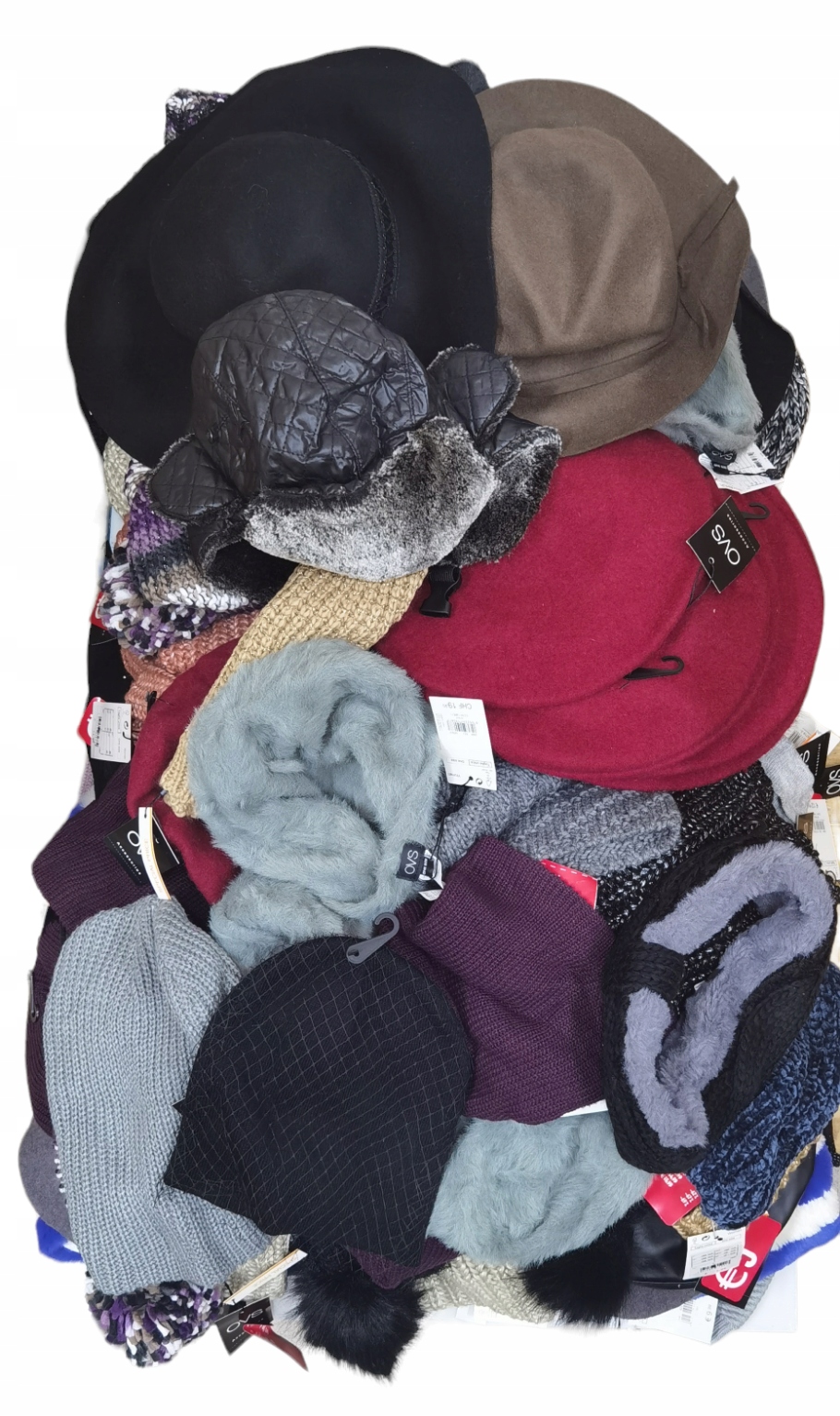 OVS HURT AKCESORIA MODOWE - CZAPKI KARTON 120 SZT NOWE Z METKĄ Marka OVS