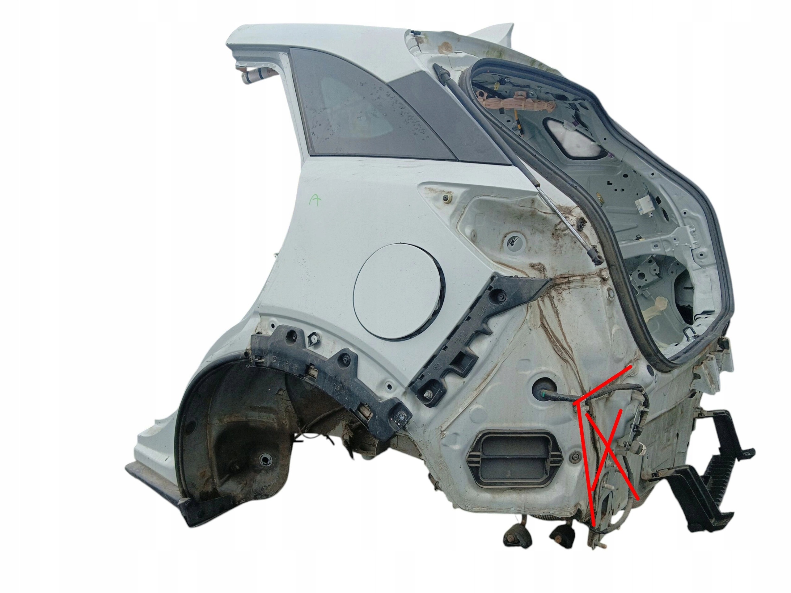 parafango sinistra posteriore MAZDA CX-3 LAK: 47A (14-18)