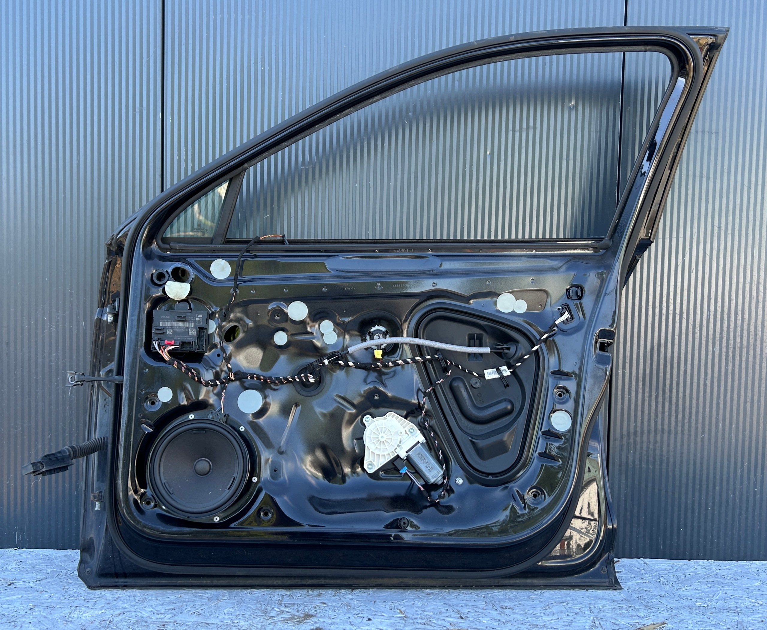 door right front front complete VW PASSAT B8 14- LC9X