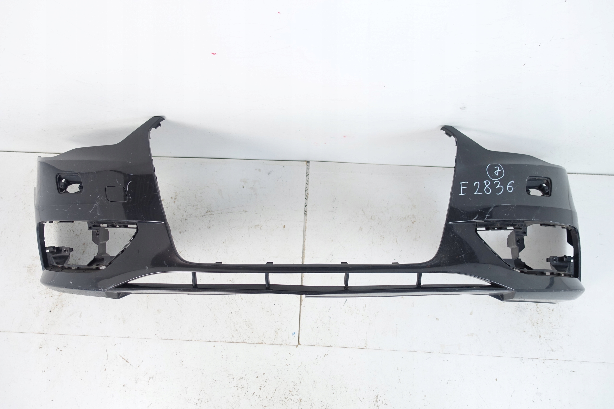 nárazník předek přední AUDI A3 8V 2012- 8V3807437DE