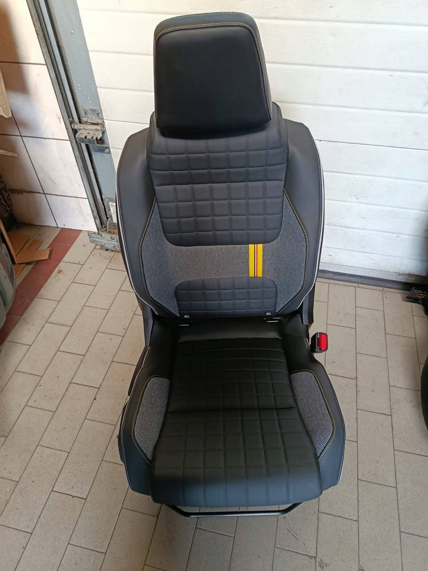 Komplet seats z boczkami inner armrest Renault 4 as new!