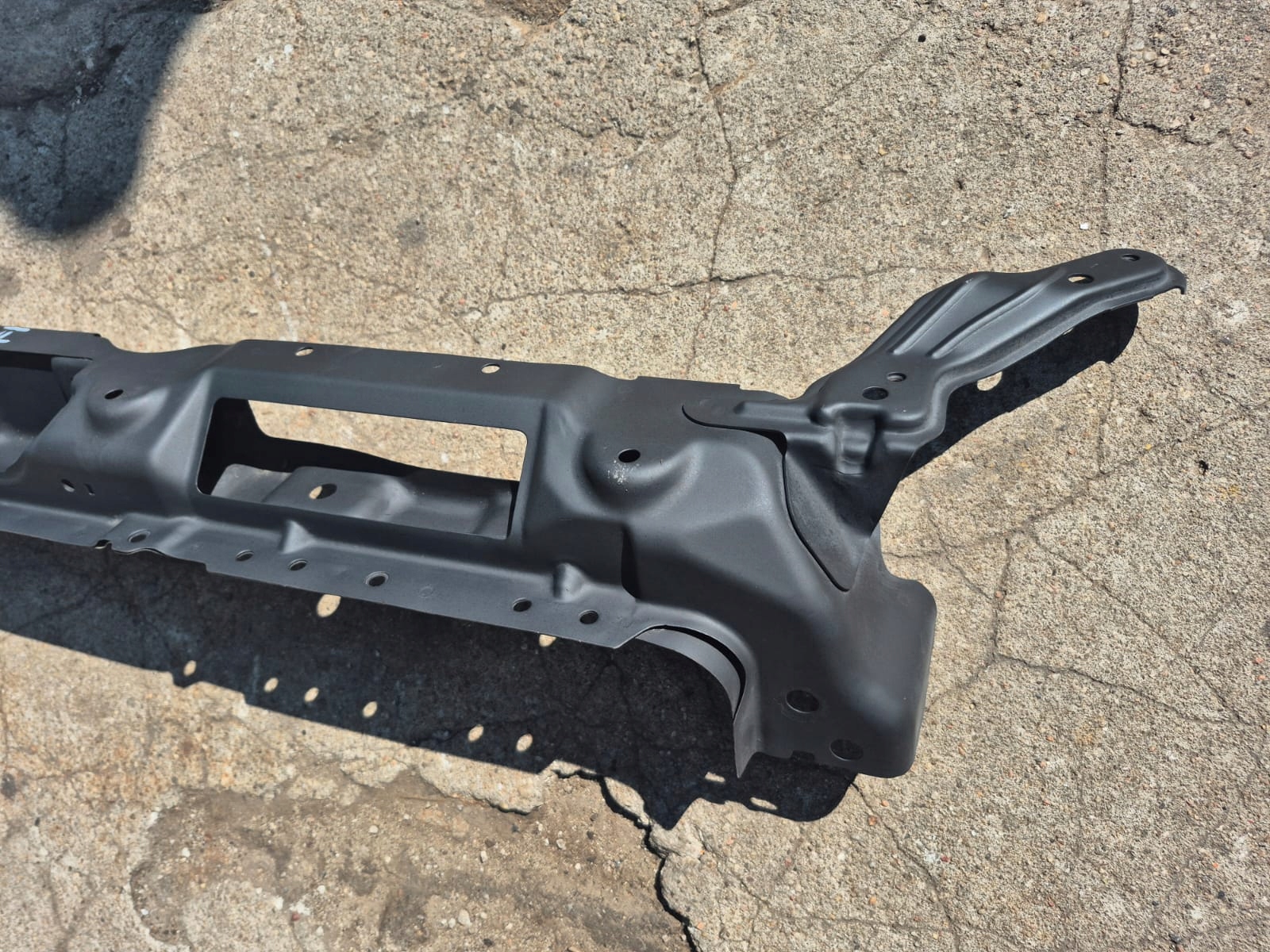 HYUNDAI I30 II support panel for radiators upper pillar front iron 2012
