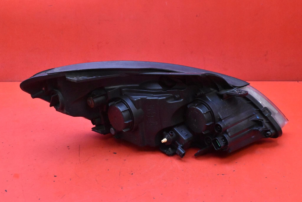 REFLEKTOR left light front EU 92101-1H000 KIA CEED 1 and 07-10
