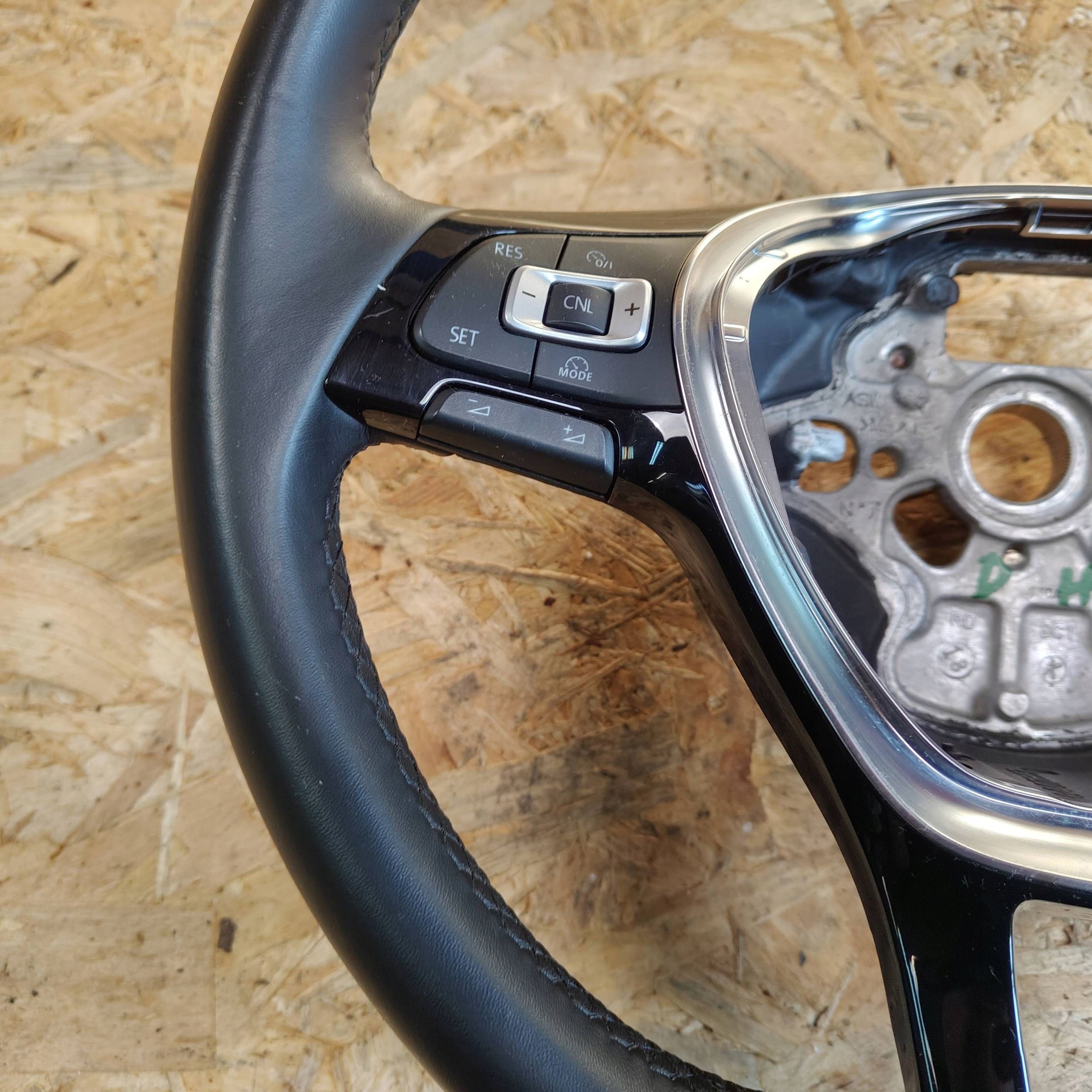 lenkrad Volkswagen Polo VI 2G0419091