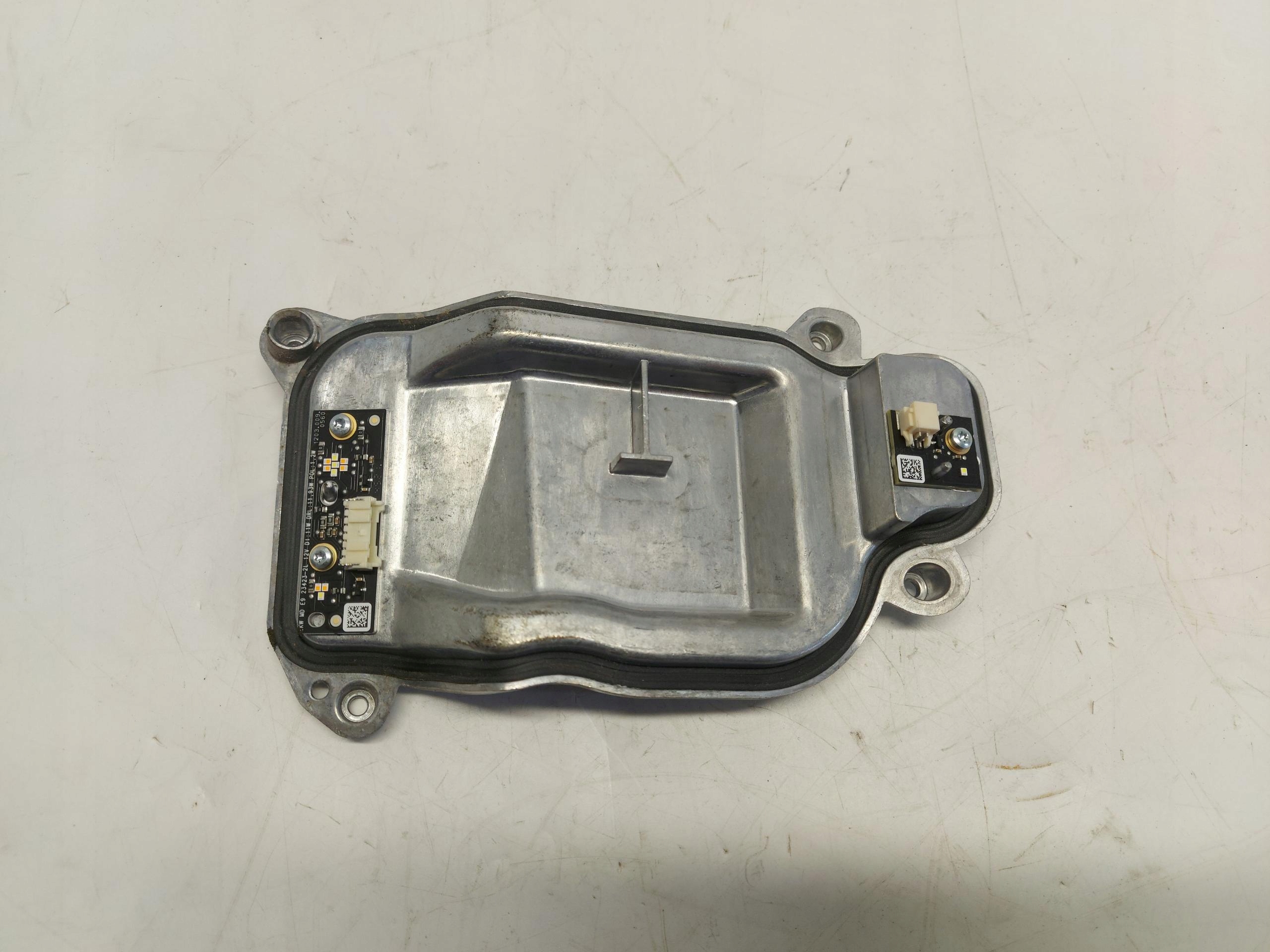 VW Multivan 7T0 T7 2023 module lights left control unit left side drl