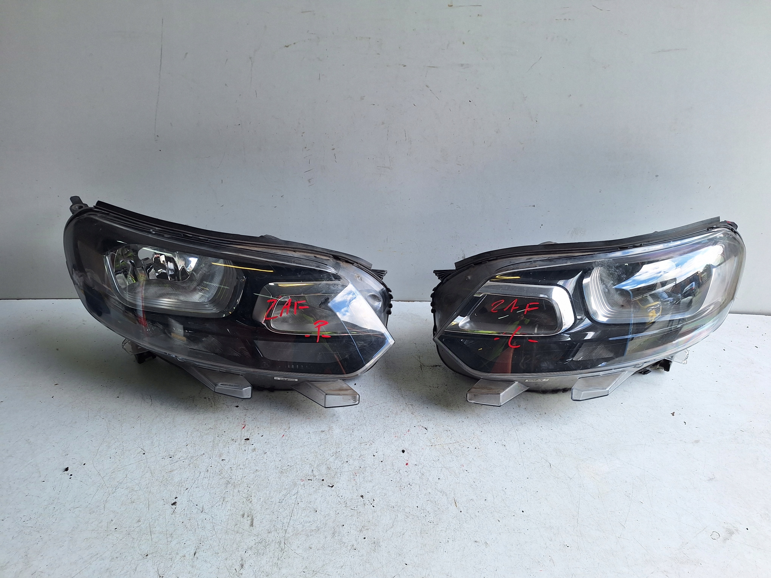 OPEL VIVARO C 19-> light left ZWYKLA