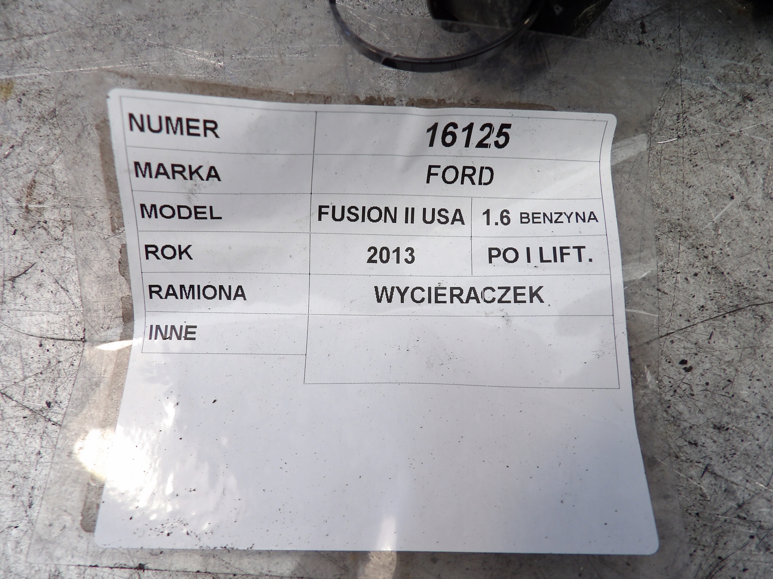 Ford Fusion II USA Bracci tergicristallo 1,6B
