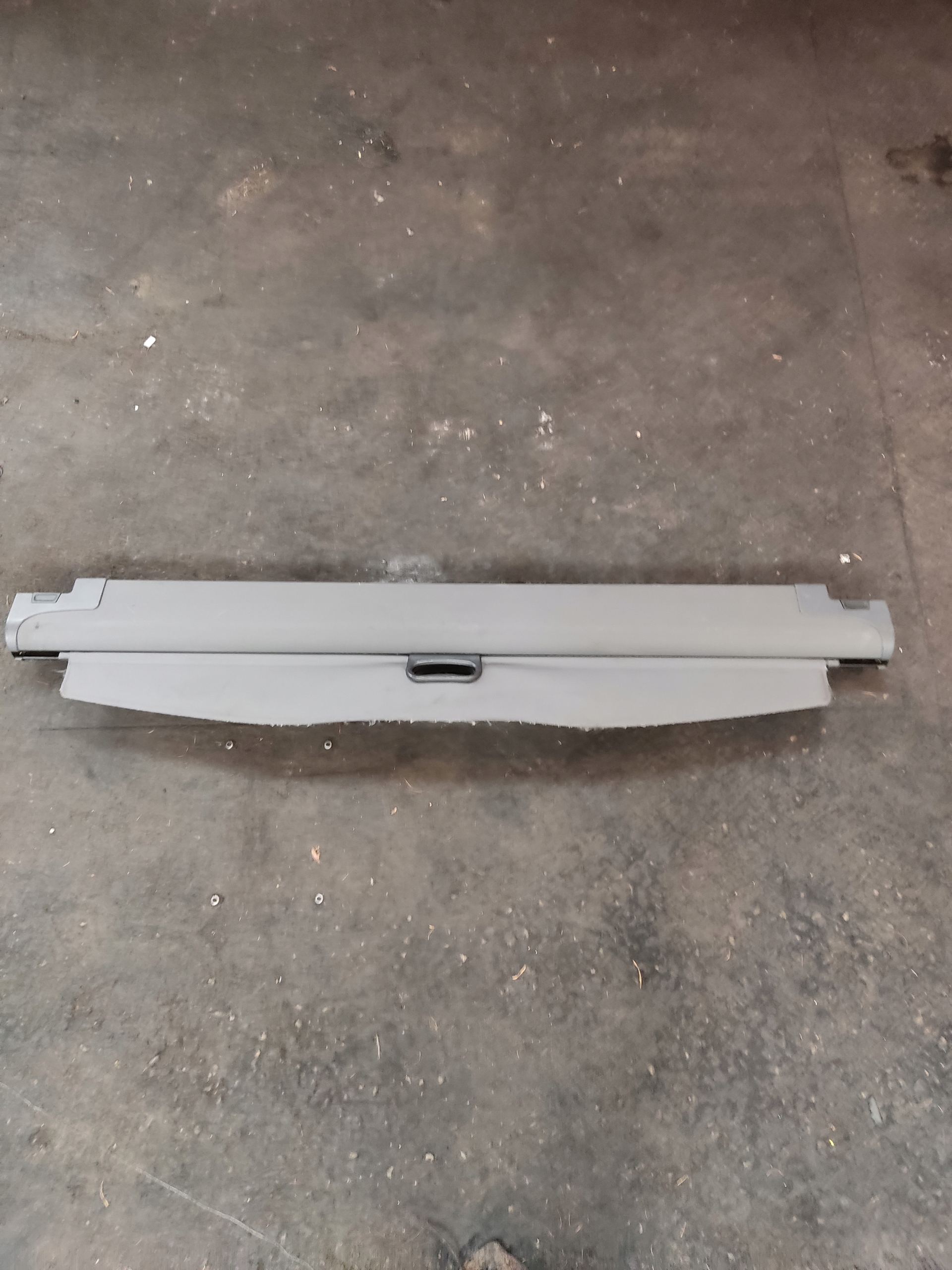 BMW E83 X3 шторка багажника 3405905