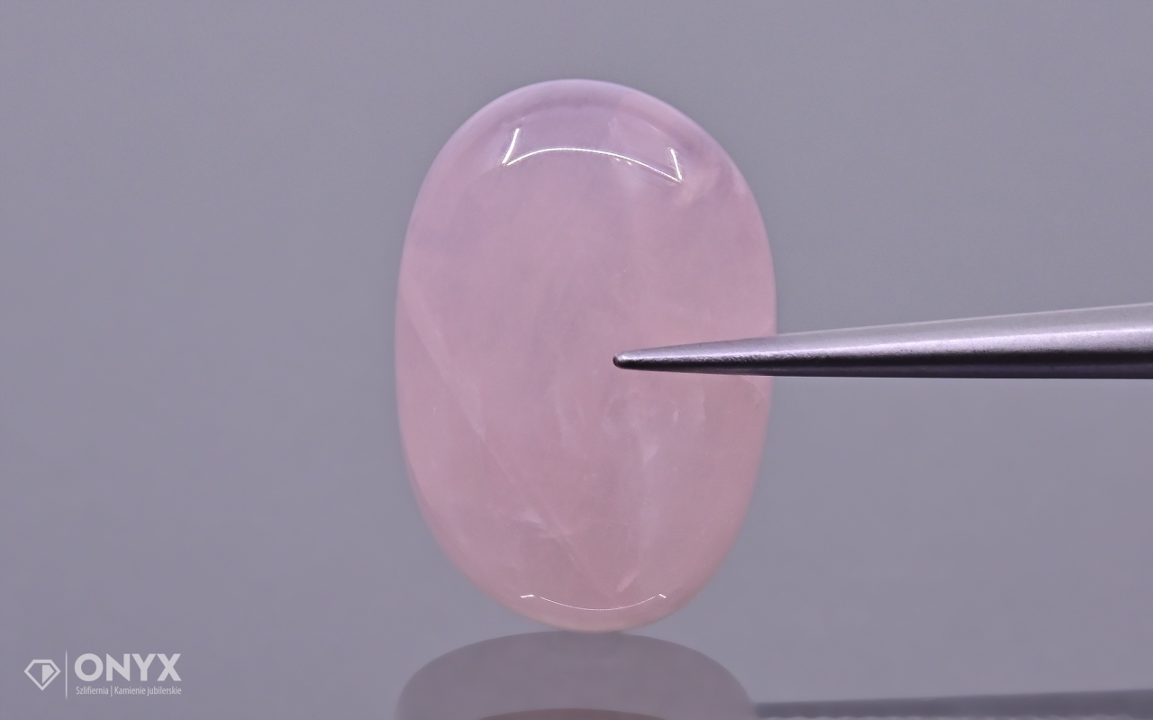 Křemen růžová konvexní nepravidelná deska 19,5x13,5 mm