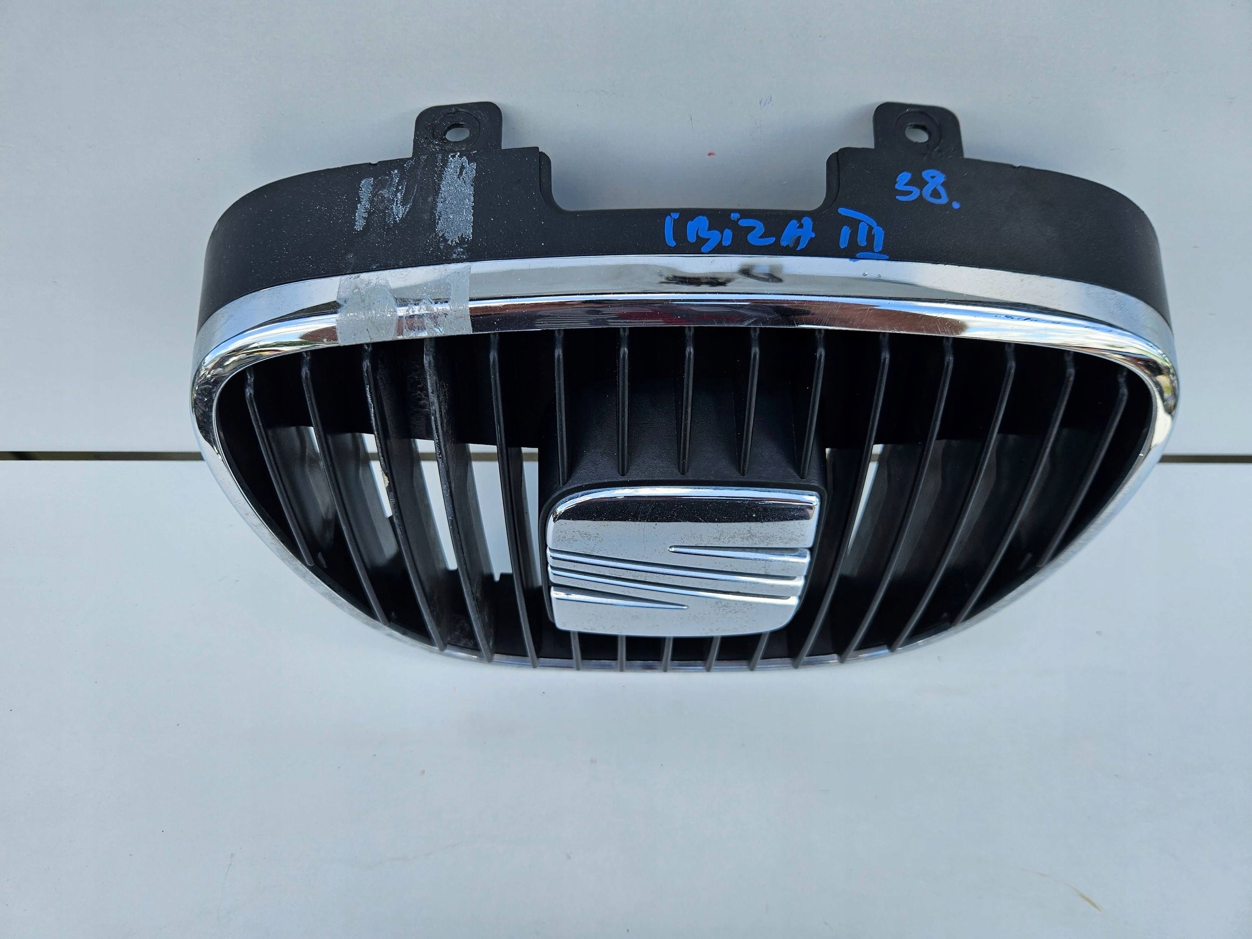 Seat Ibiza III 3 6L0 grill front bumper grille front