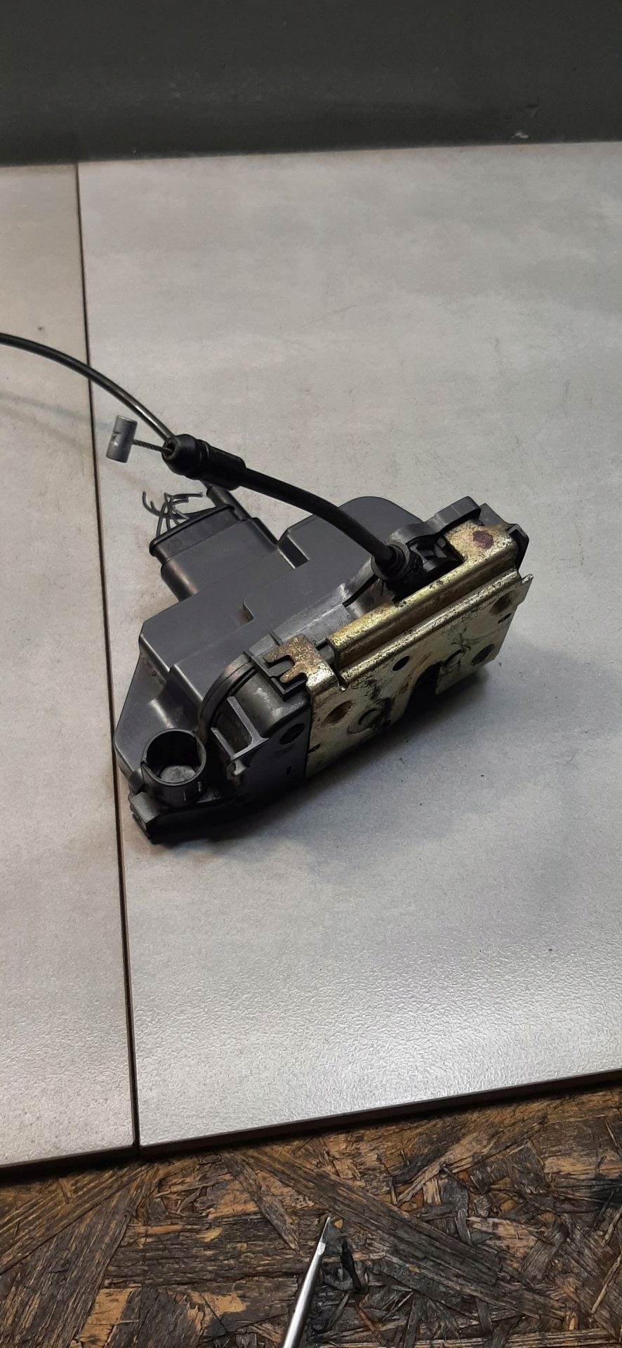 lock door right front MEGANE II 6 PIN