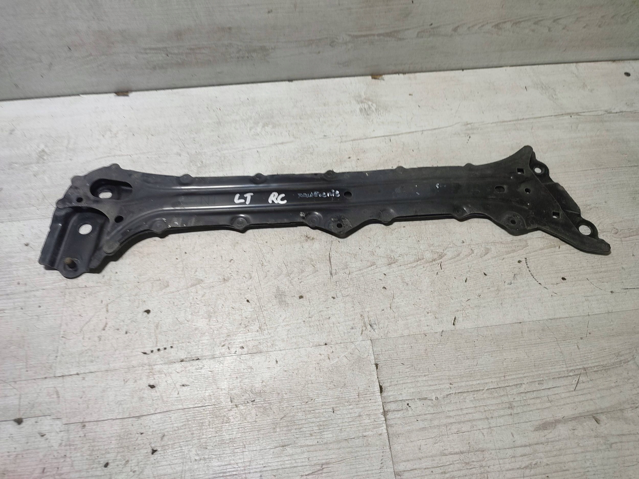 Lexus RC 2019 rear part side left bearing springing
