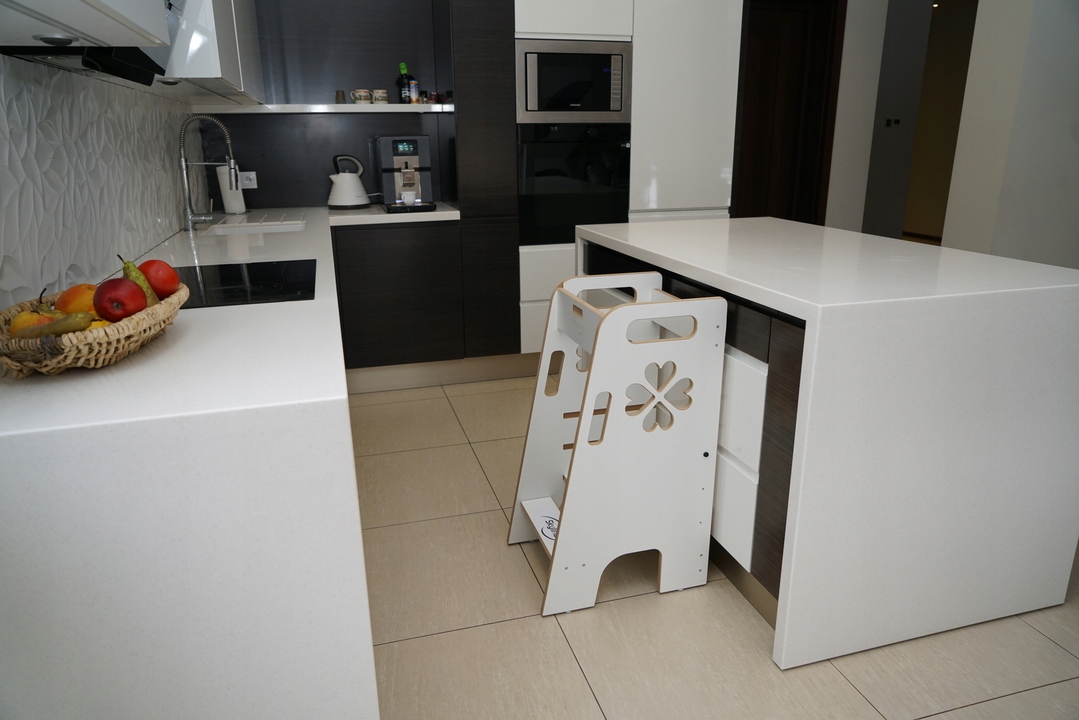 Kitchen Helper Pomocnik Kuchenny dla dziecka Składany Montessori dla dzieci Szerokość mebla 40 cm