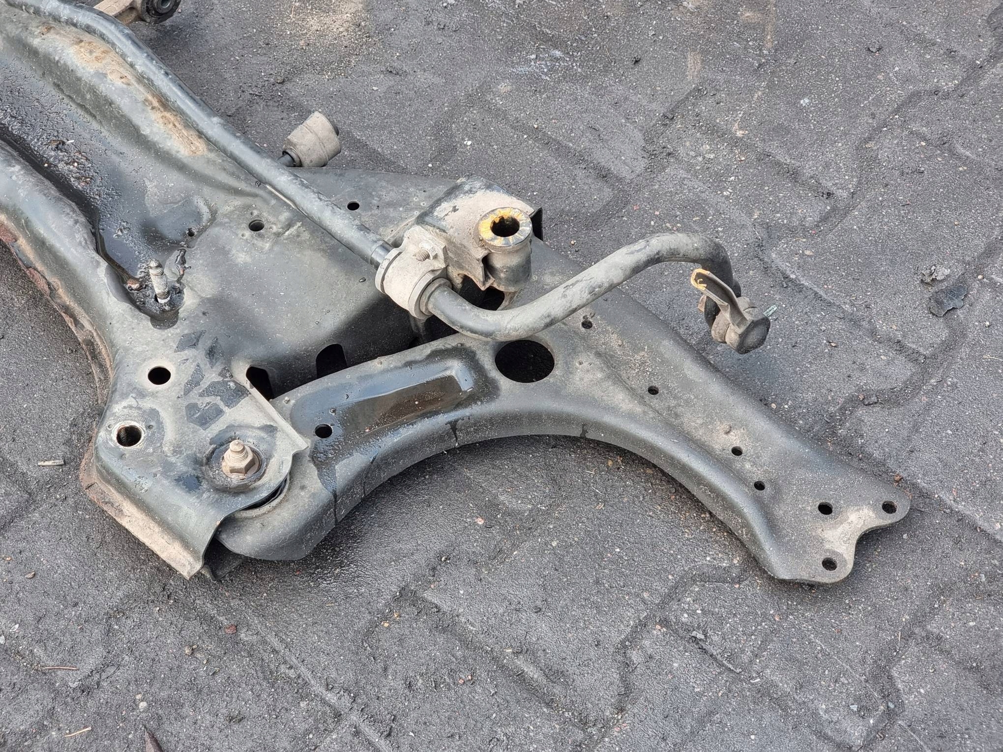 axle beam front 1.2 TSI SKODA RAPID