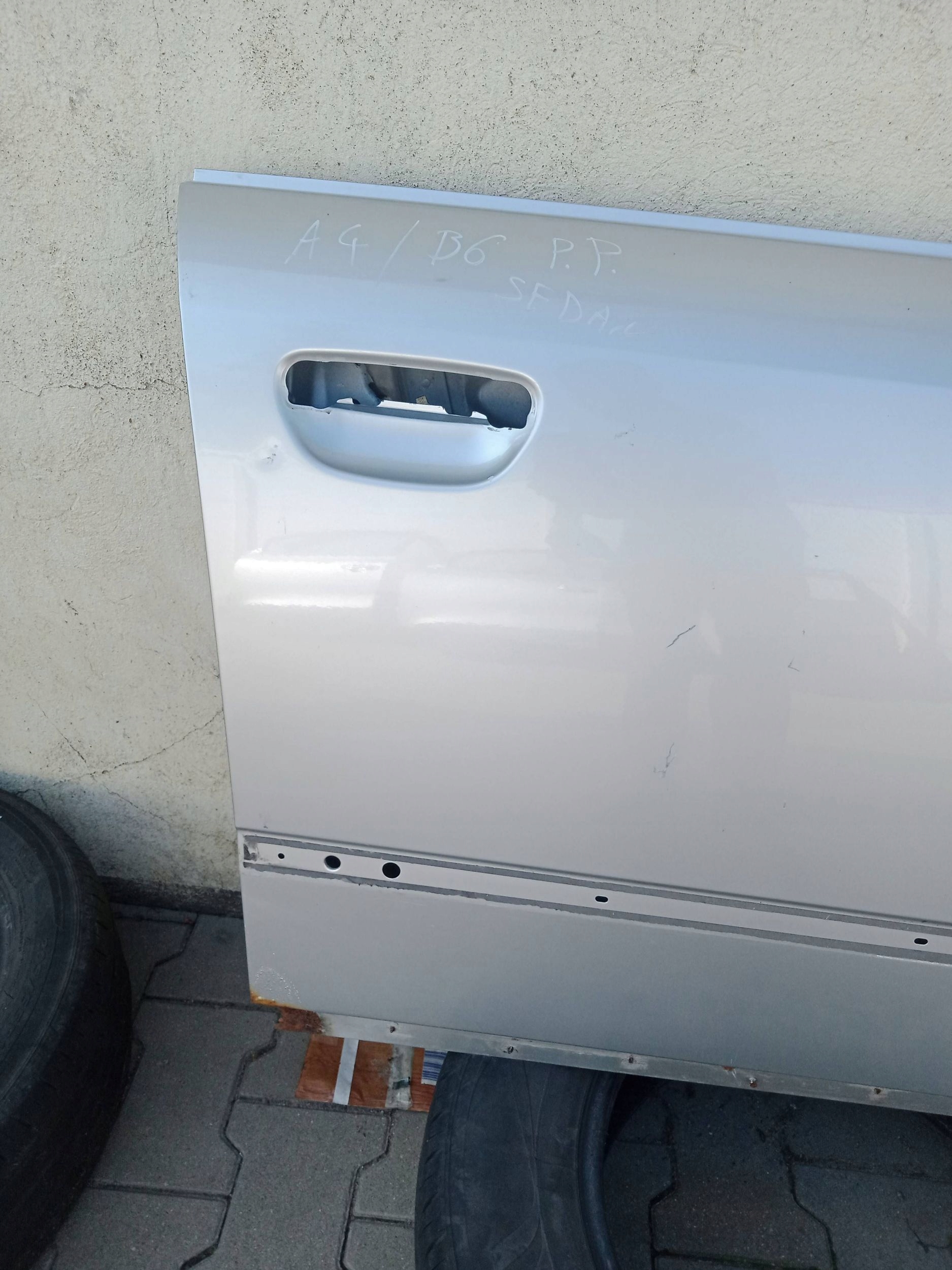 Audi A4 S4 B6 8E 8H 2003 front side right door front