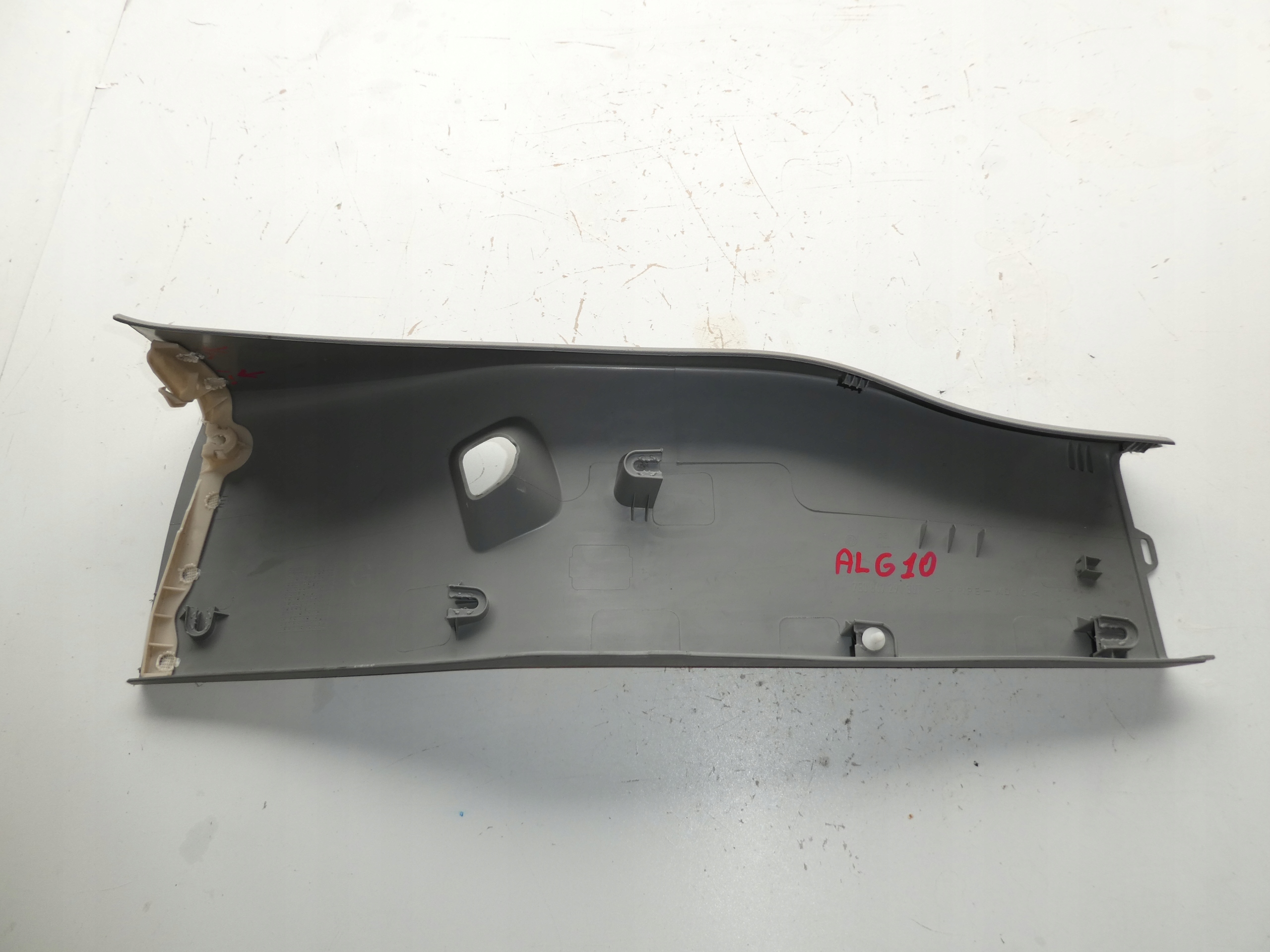 cover SLUPKA left VW TRANSPORTER T6 7E0867291