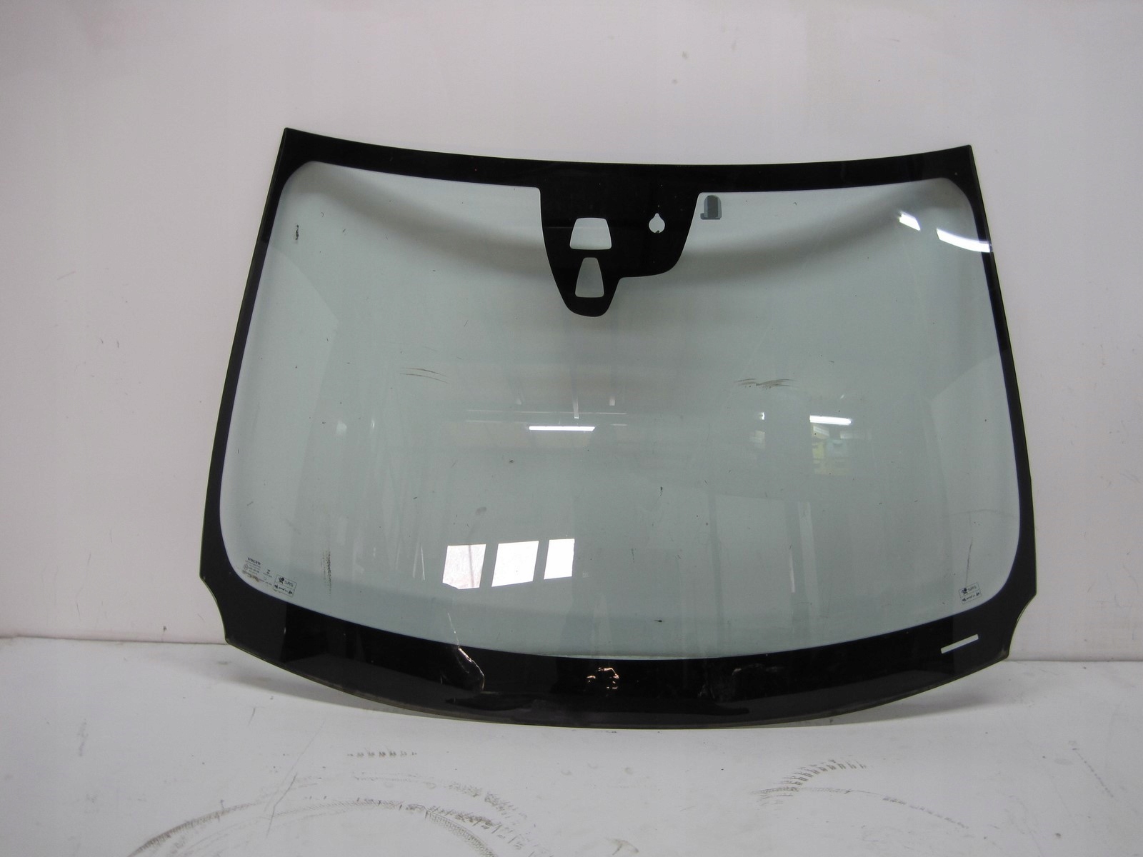 window iron front VOLVO V40 14R