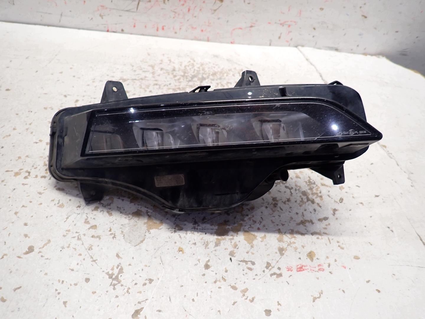 nebelscheinwerfer rechts SKODA OCTAVIA IV 2020- 5E3941700
