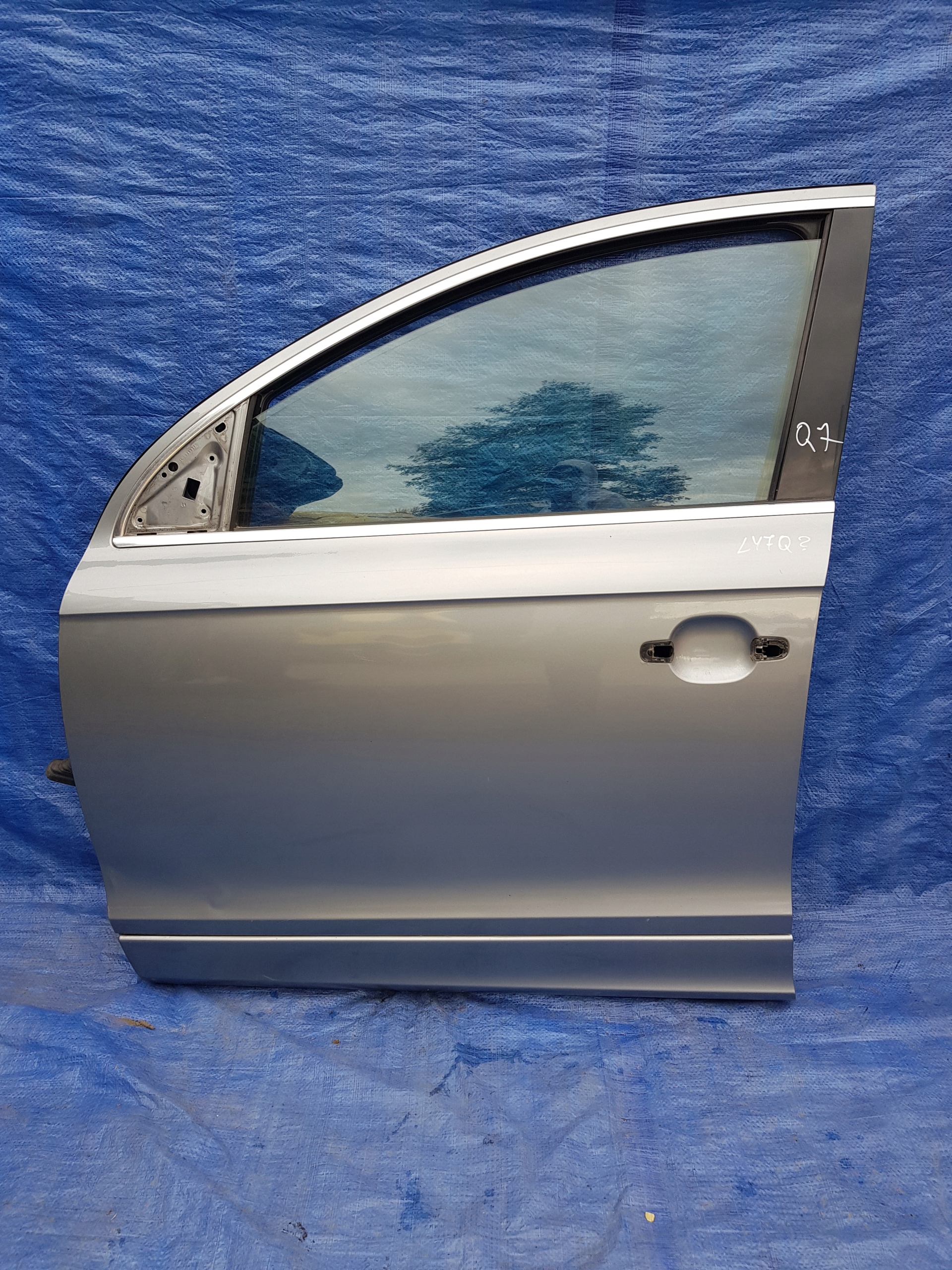 AUDI Q7 4L door left front LY7Q