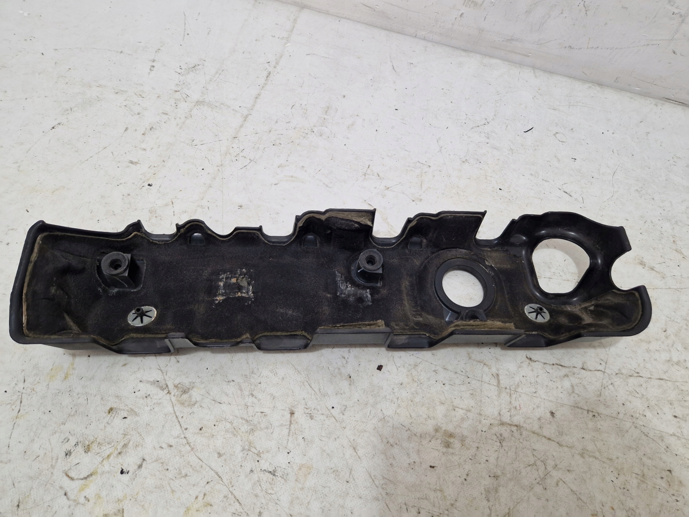 CADILLAC ESCALADE IV 15- 6.2 V8 Blende Abdeckung der Ventile links 12634656