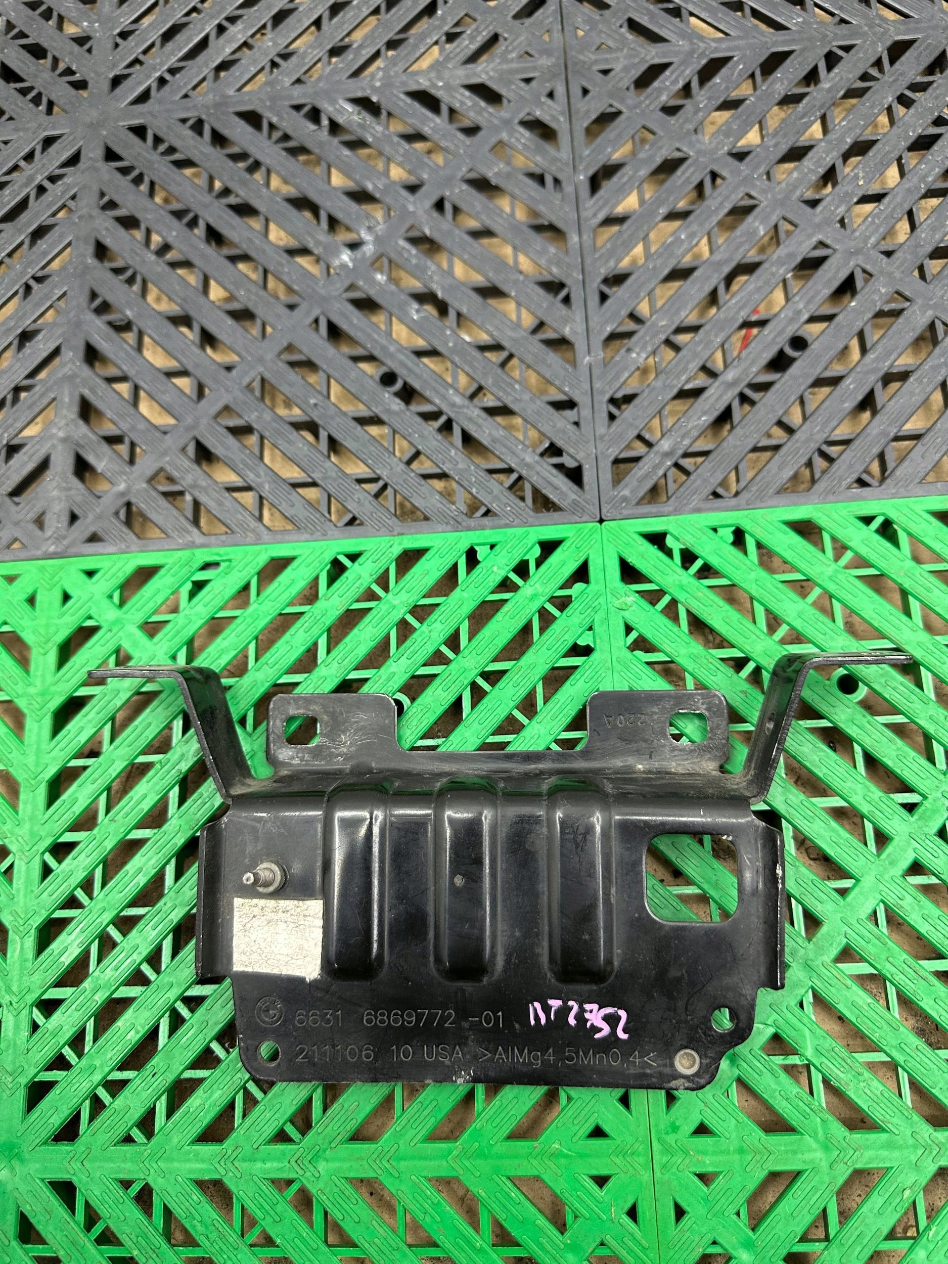 Radar tempomatu aktywnego BMW X3 G01 6869772