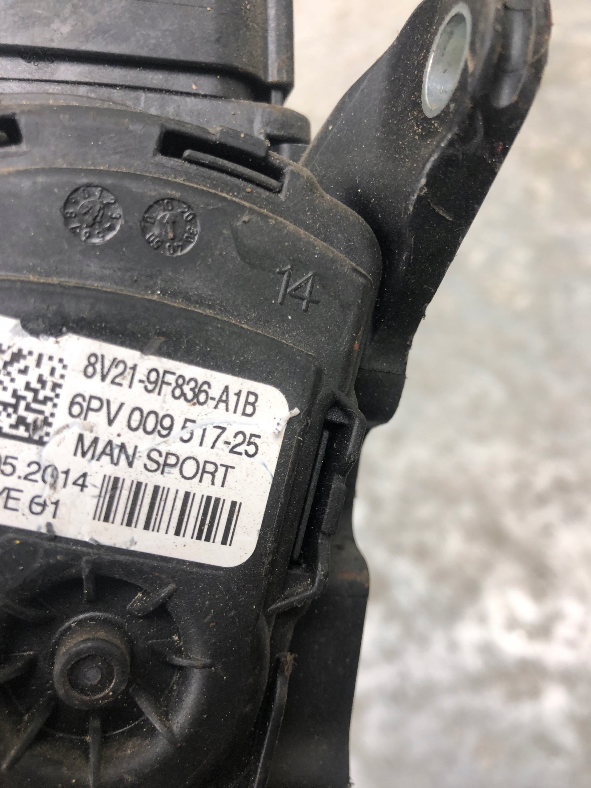 Gaspedal potentiometer FORD FIESTA MK7 8V21-9F836-A1B