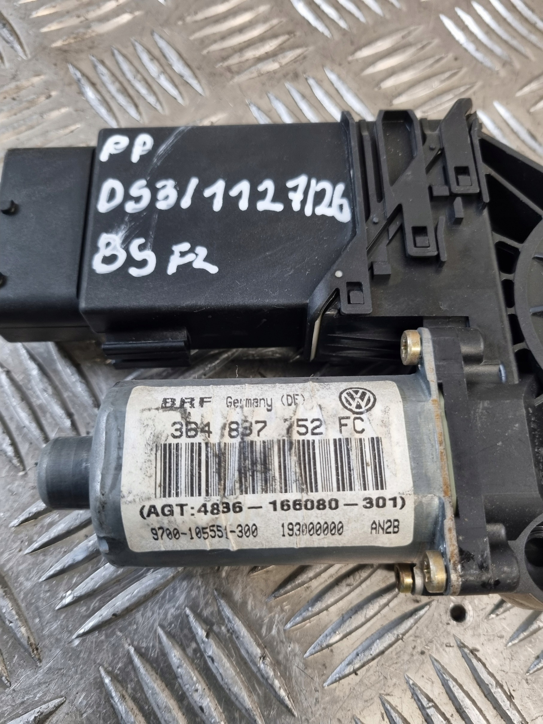 motor fenster rechts vorne VW PASSAT B5 FL