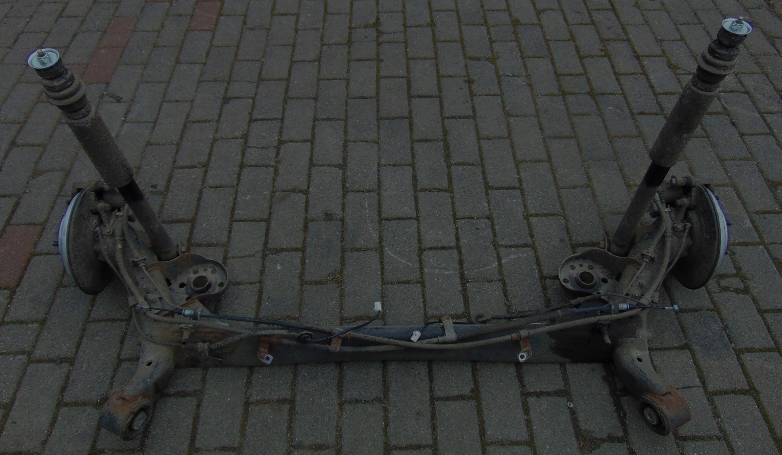 BELKA OŚ ZAWIESZENIE TYŁ KIA PICANTO 2 II 2011r- TARCZE ABS EUROPA