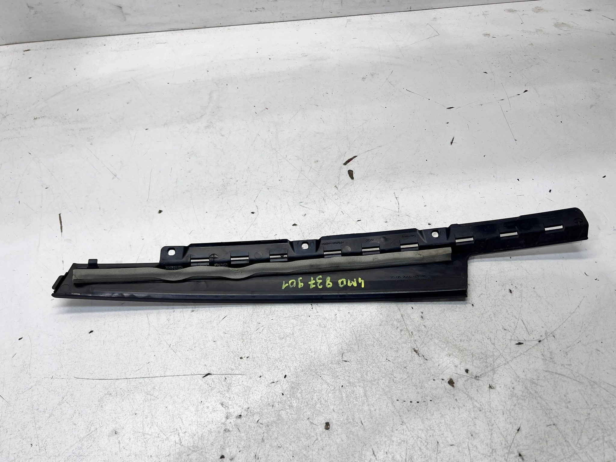 cap cover SLUPKA left front AUDI Q7 4M 4M0837901