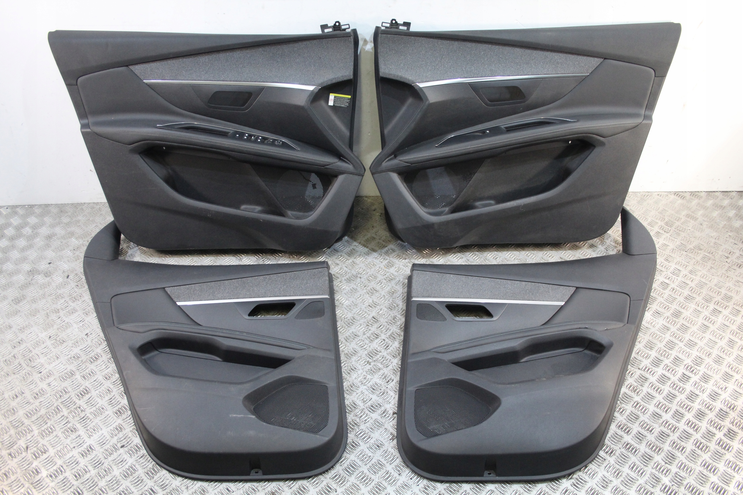 Sitze innere Halbleder PEUGEOT 3008 II