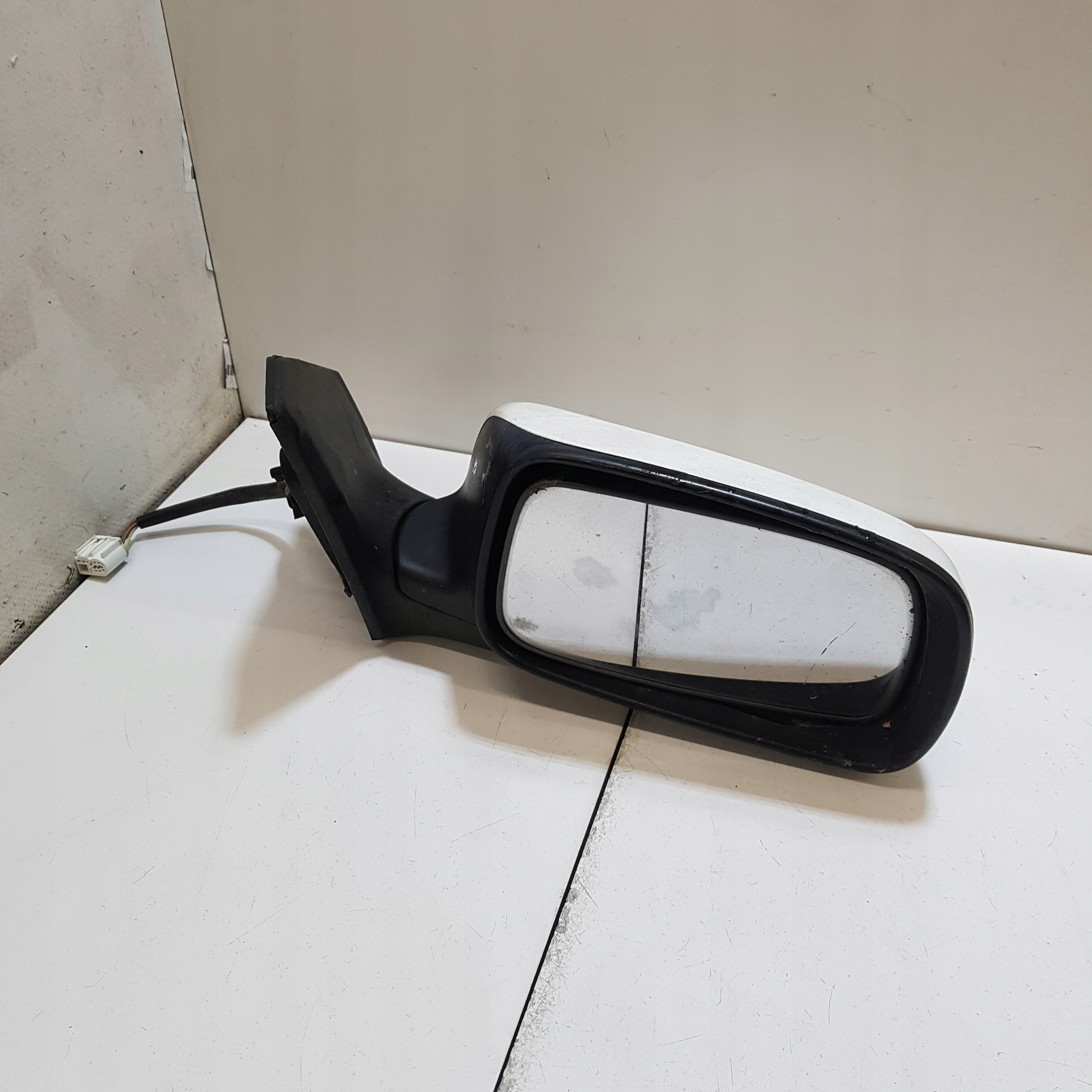 mirror right electrics TOYOTA AVENSIS 1997 - 2003