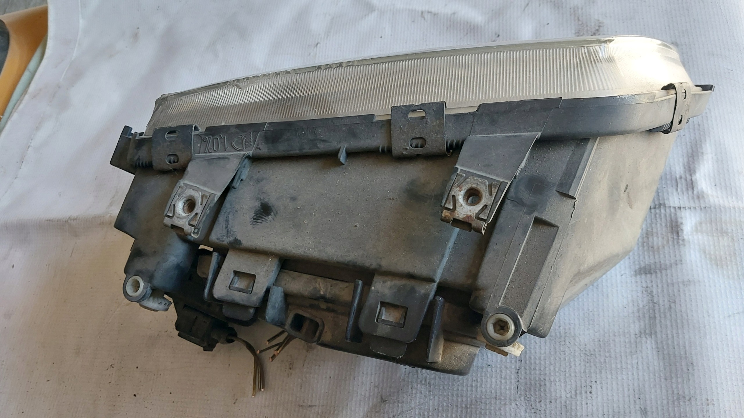 light REFLEKTOR left front AUDI A3 8L 96-00 R. HELLA ORGINAL