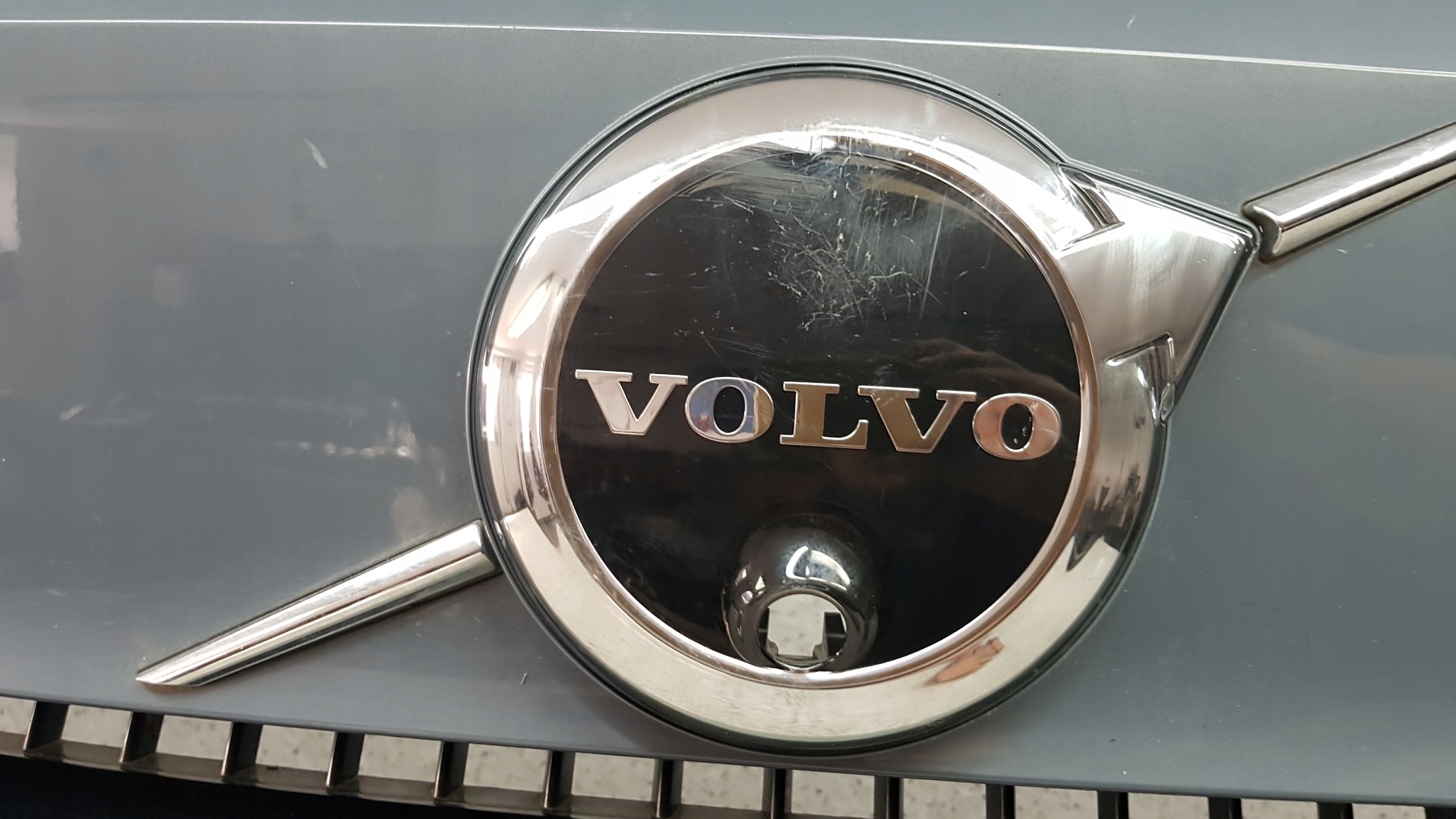 VOLVO XC40 XC 40 C40 C 40 RECHARGE LIFT bumper front 3635