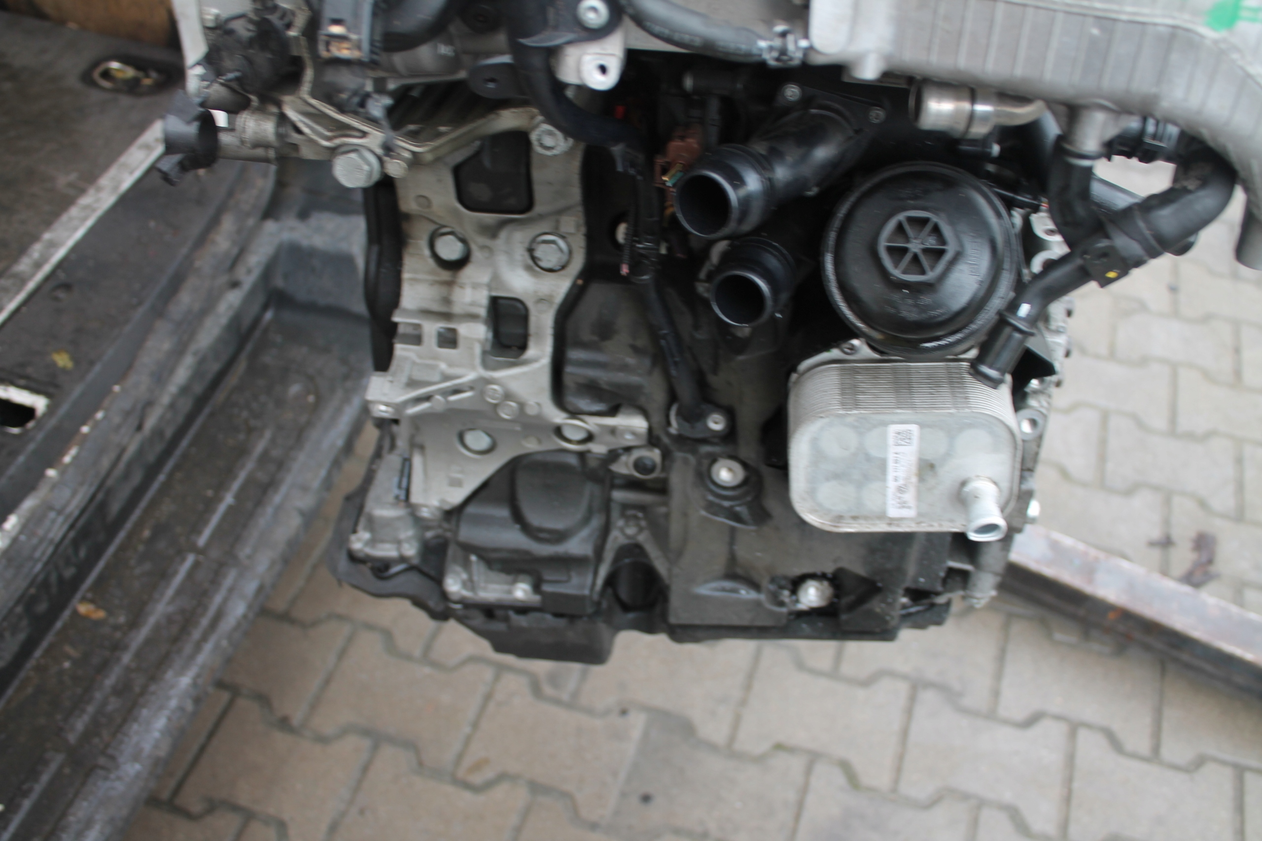engine complete AUDI 2.0 TDI DEZ 35TYS KM without TURBO