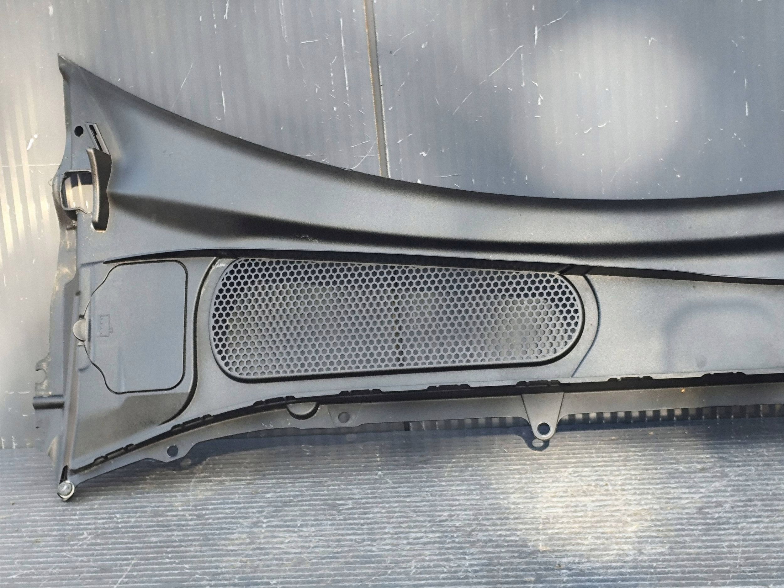VOLVO V60 II griglia gocciolatoio 31479332 completi